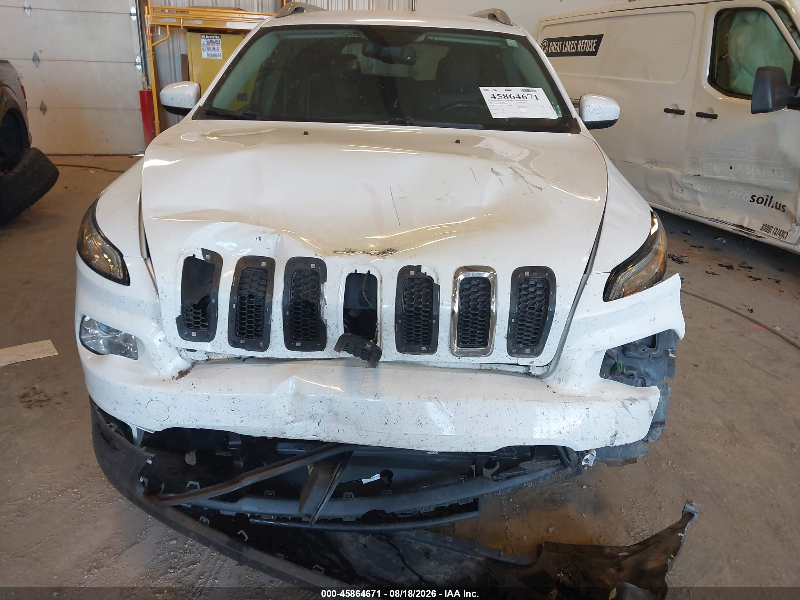2014 Jeep Cherokee Latitude Белый vin: 1C4PJMCS2EW142662