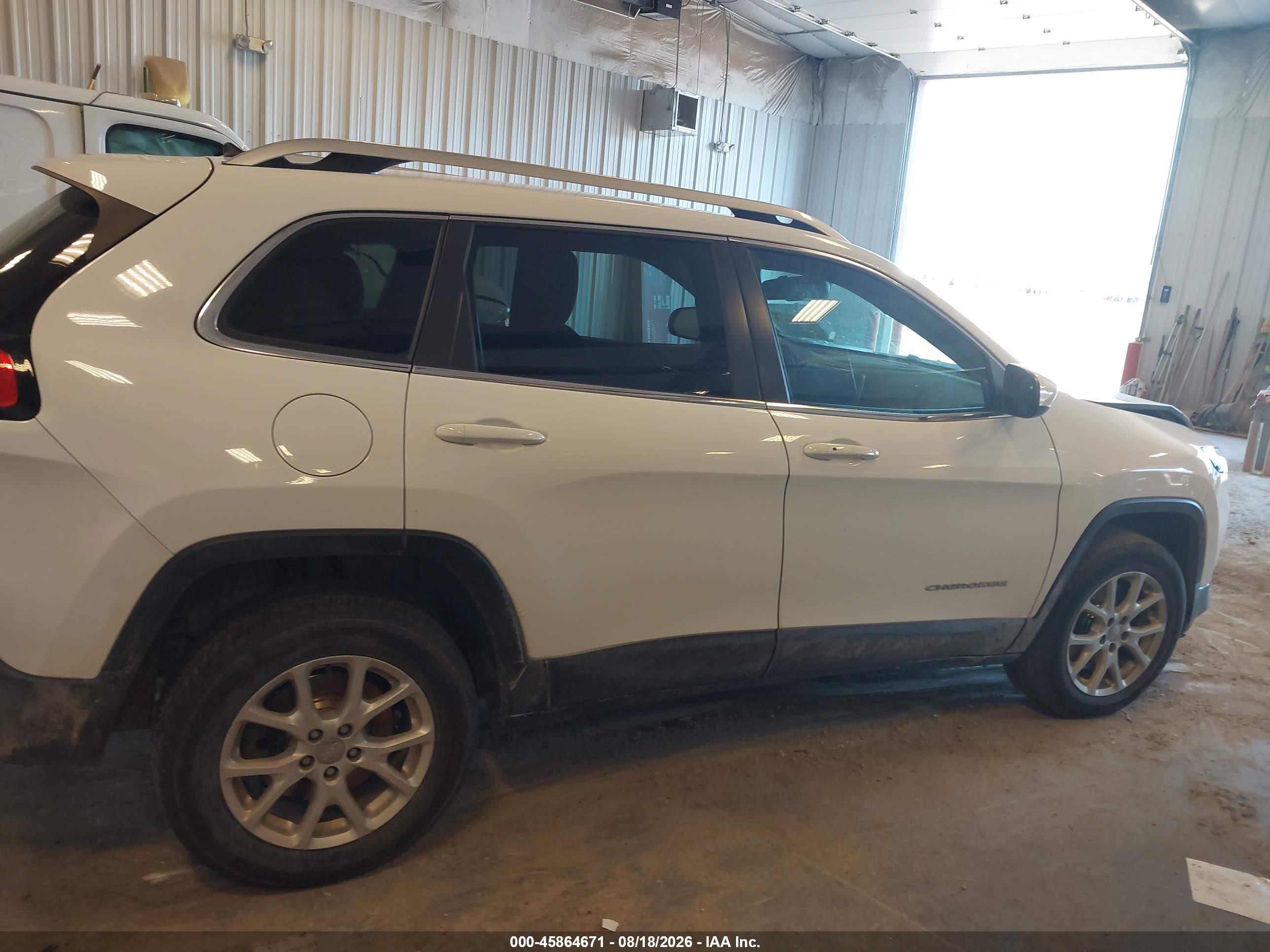 2014 Jeep Cherokee Latitude Белый vin: 1C4PJMCS2EW142662