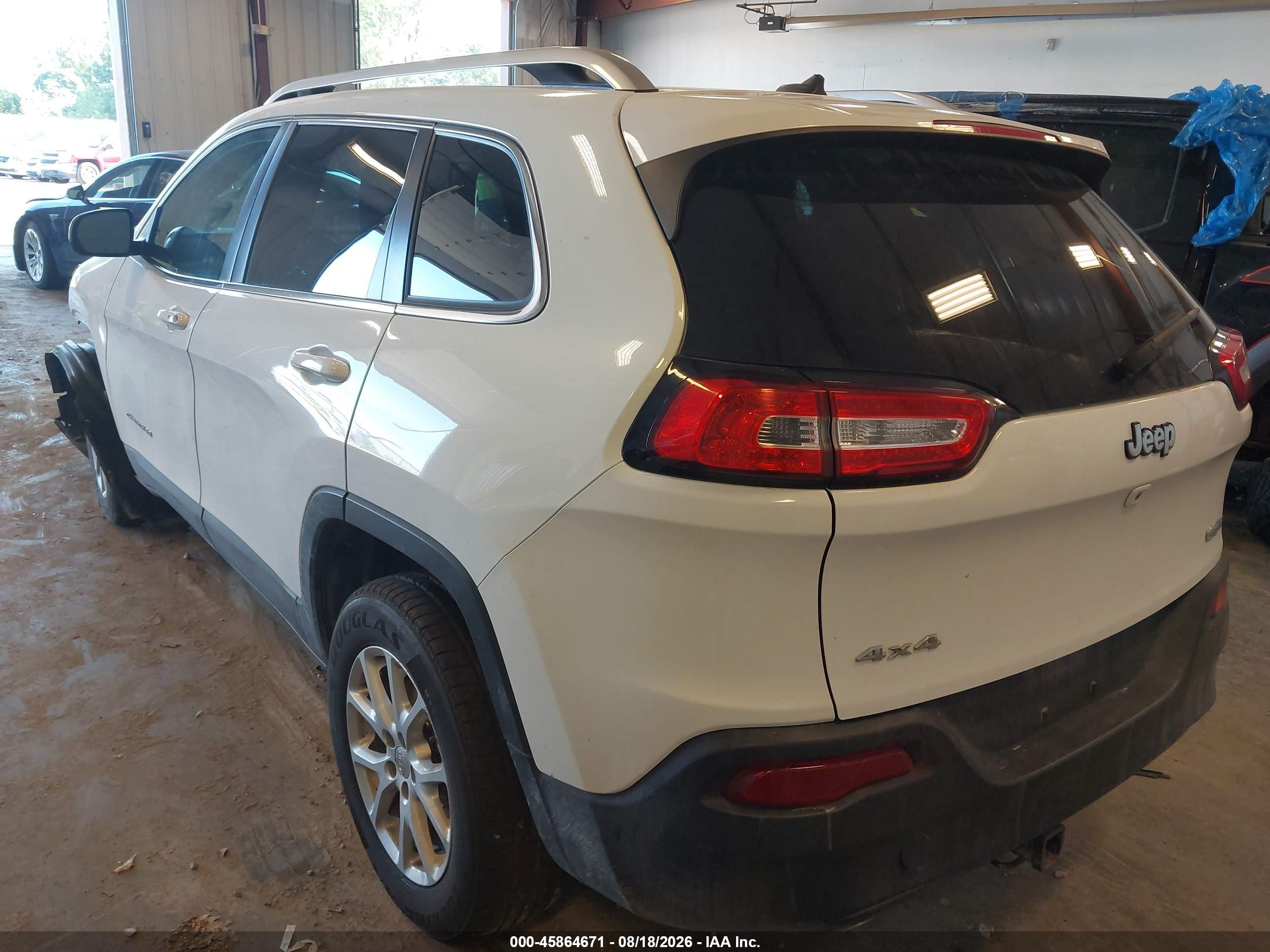 2014 Jeep Cherokee Latitude Белый vin: 1C4PJMCS2EW142662