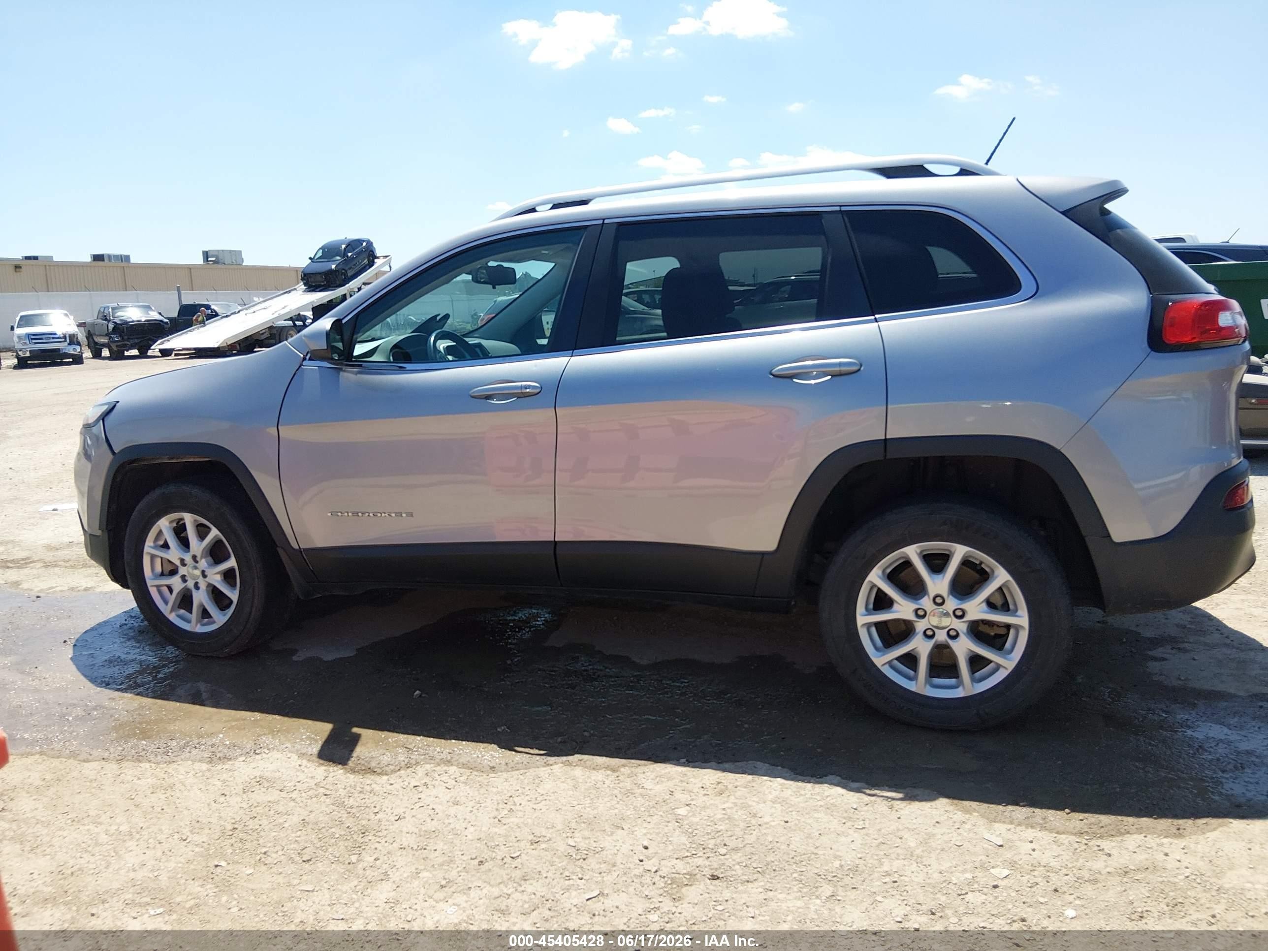 2014 Jeep Cherokee Latitude Gray vin: 1C4PJMCS2EW142788