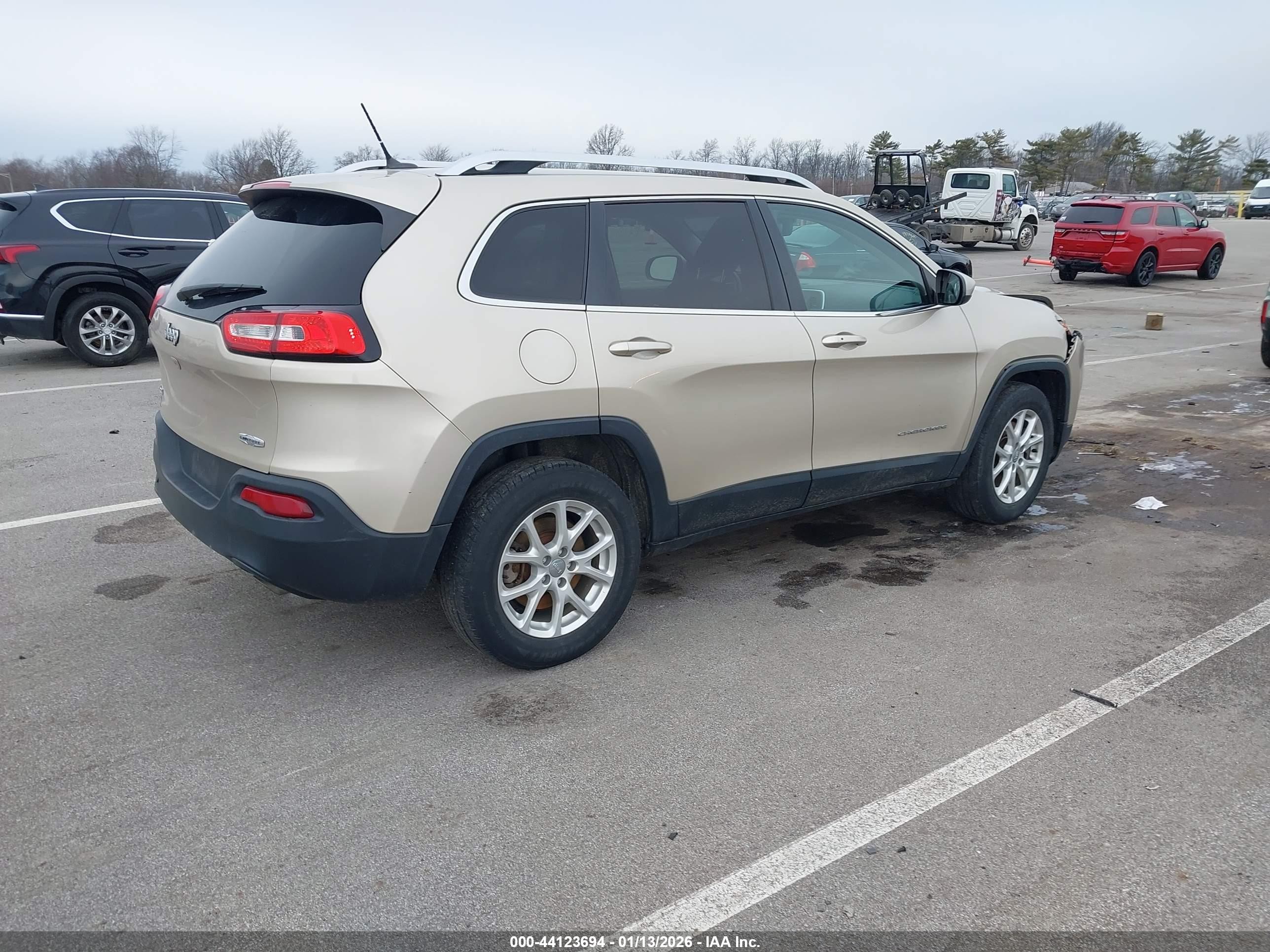 2014 Jeep Cherokee Latitude Beige vin: 1C4PJMCS2EW188217
