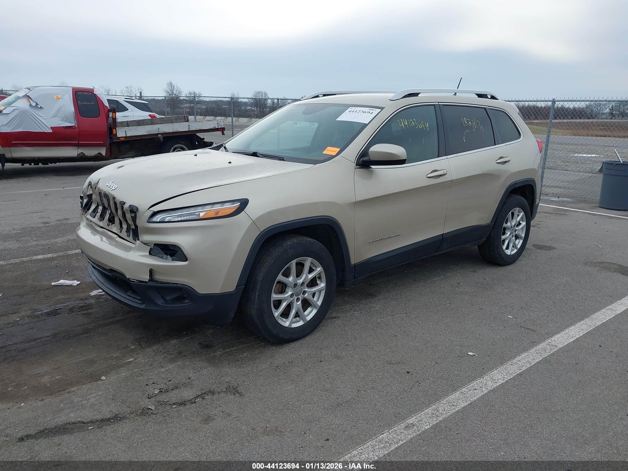 2014 Jeep Cherokee Latitude Beige vin: 1C4PJMCS2EW188217