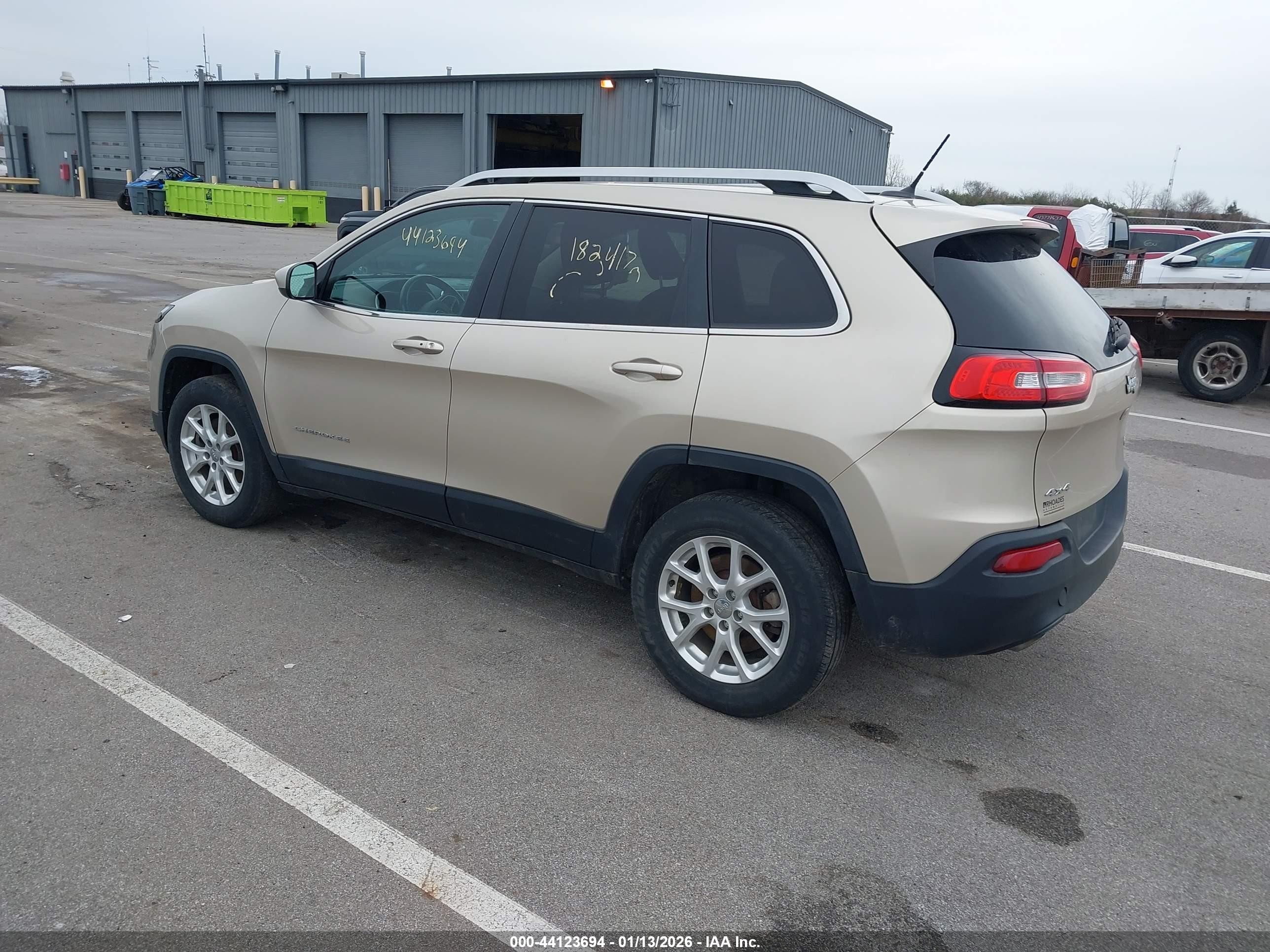2014 Jeep Cherokee Latitude Beige vin: 1C4PJMCS2EW188217