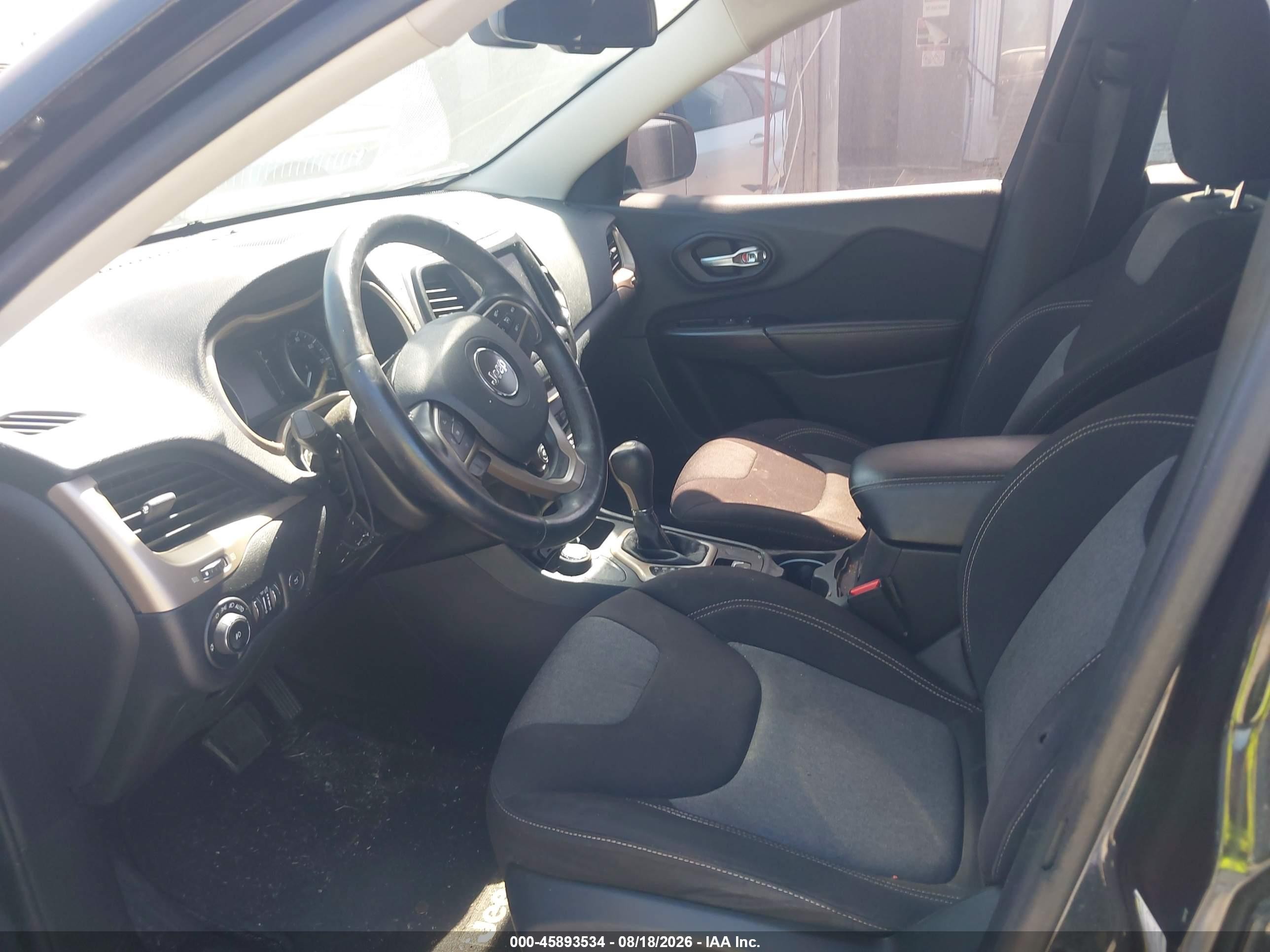 2014 Jeep Cherokee Latitude Black vin: 1C4PJMCS2EW190680