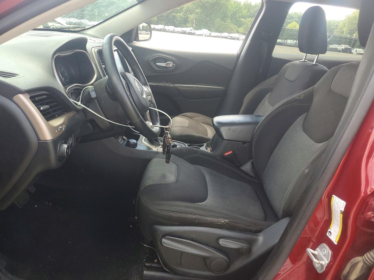 2014 Jeep Cherokee Latitude Red vin: 1C4PJMCS2EW219109