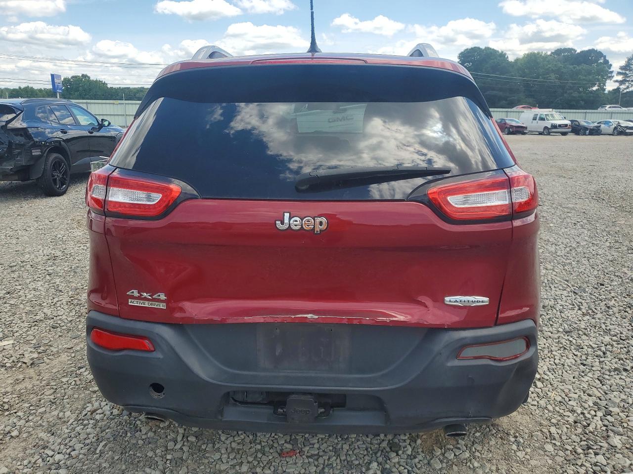 2014 Jeep Cherokee Latitude Red vin: 1C4PJMCS2EW219109