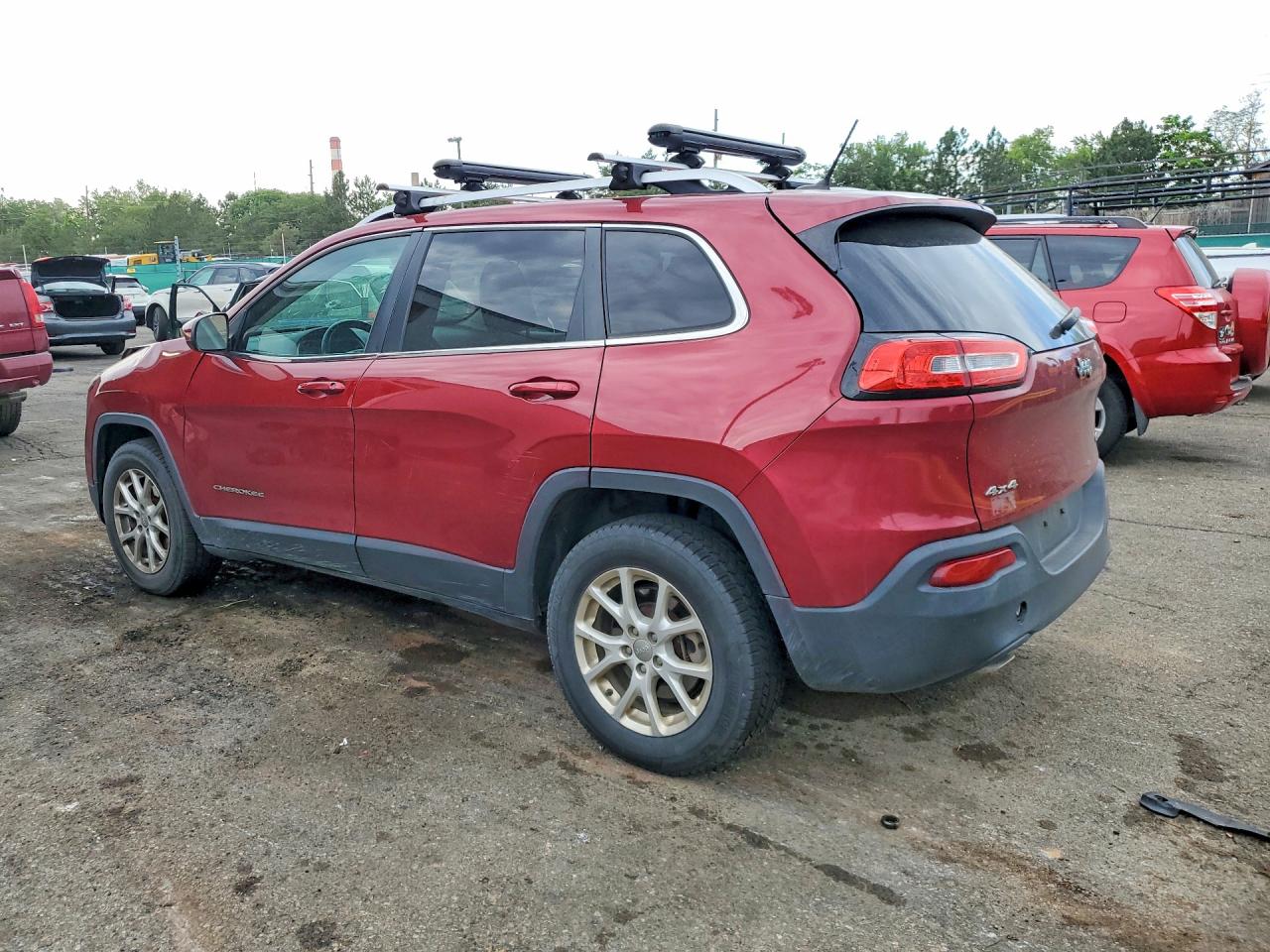 2014 Jeep Cherokee Latitude Red vin: 1C4PJMCS2EW230563