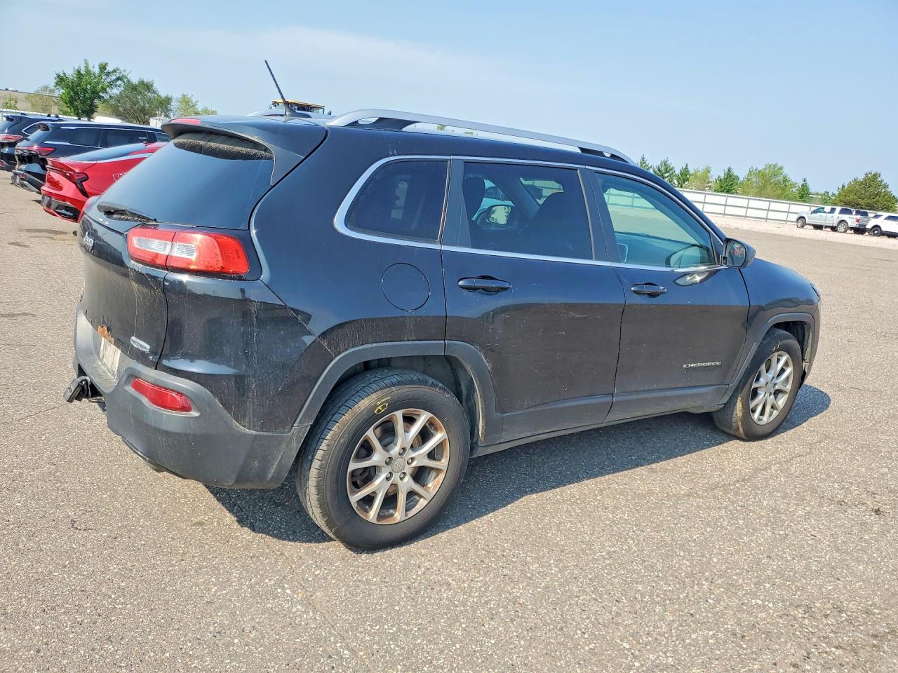 2014 Jeep Cherokee Latitude Black vin: 1C4PJMCS2EW247976