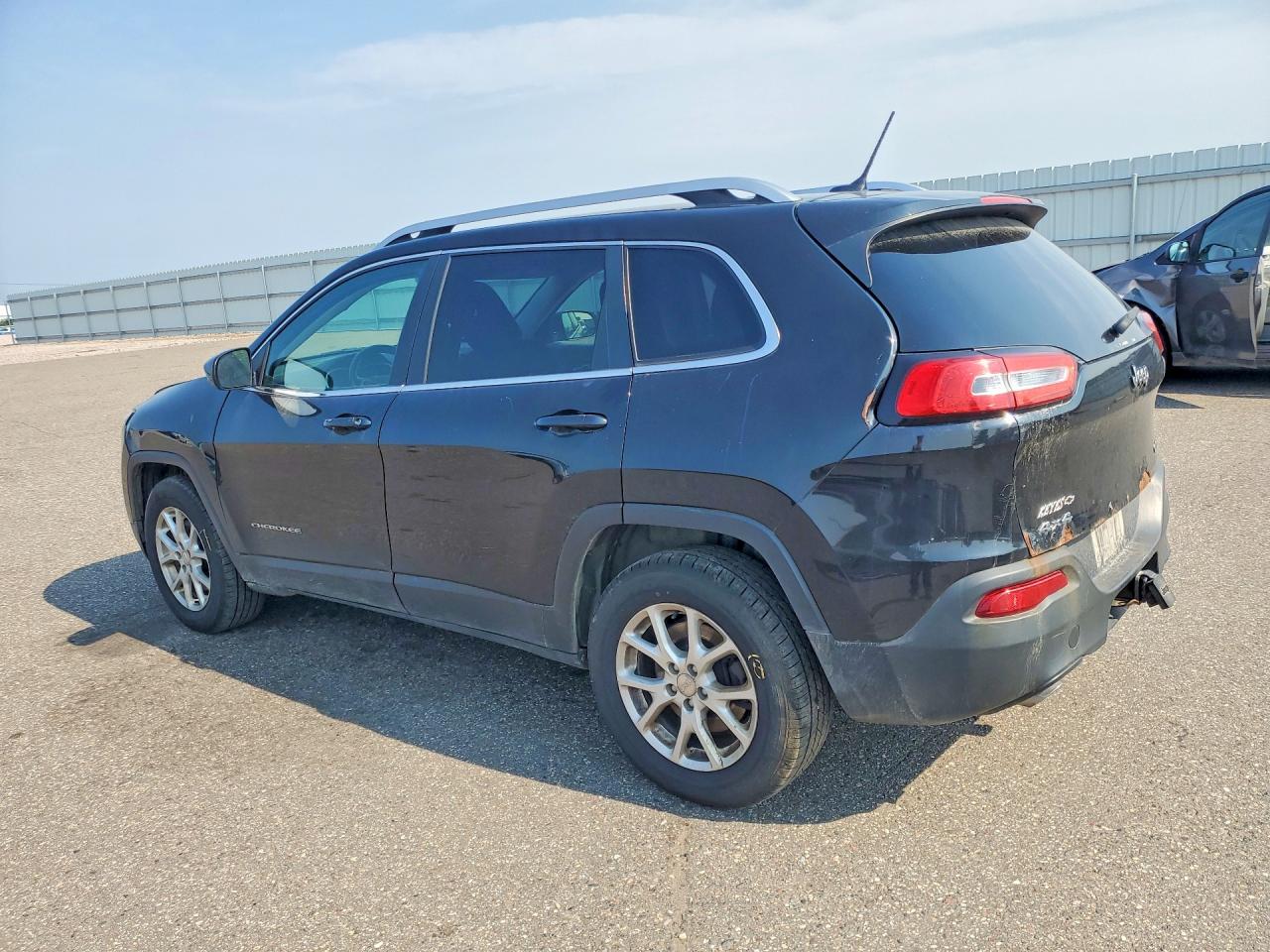 2014 Jeep Cherokee Latitude Black vin: 1C4PJMCS2EW247976