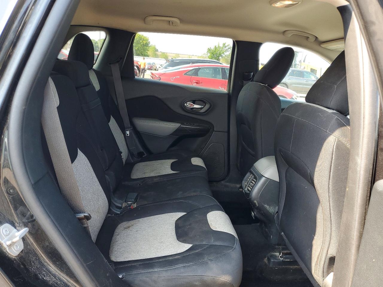 2014 Jeep Cherokee Latitude Black vin: 1C4PJMCS2EW247976