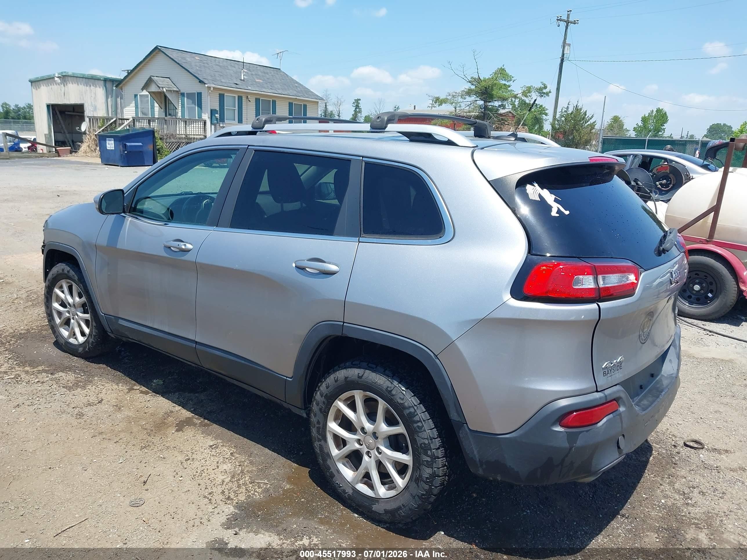 2014 Jeep Cherokee Latitude Gray vin: 1C4PJMCS2EW260615