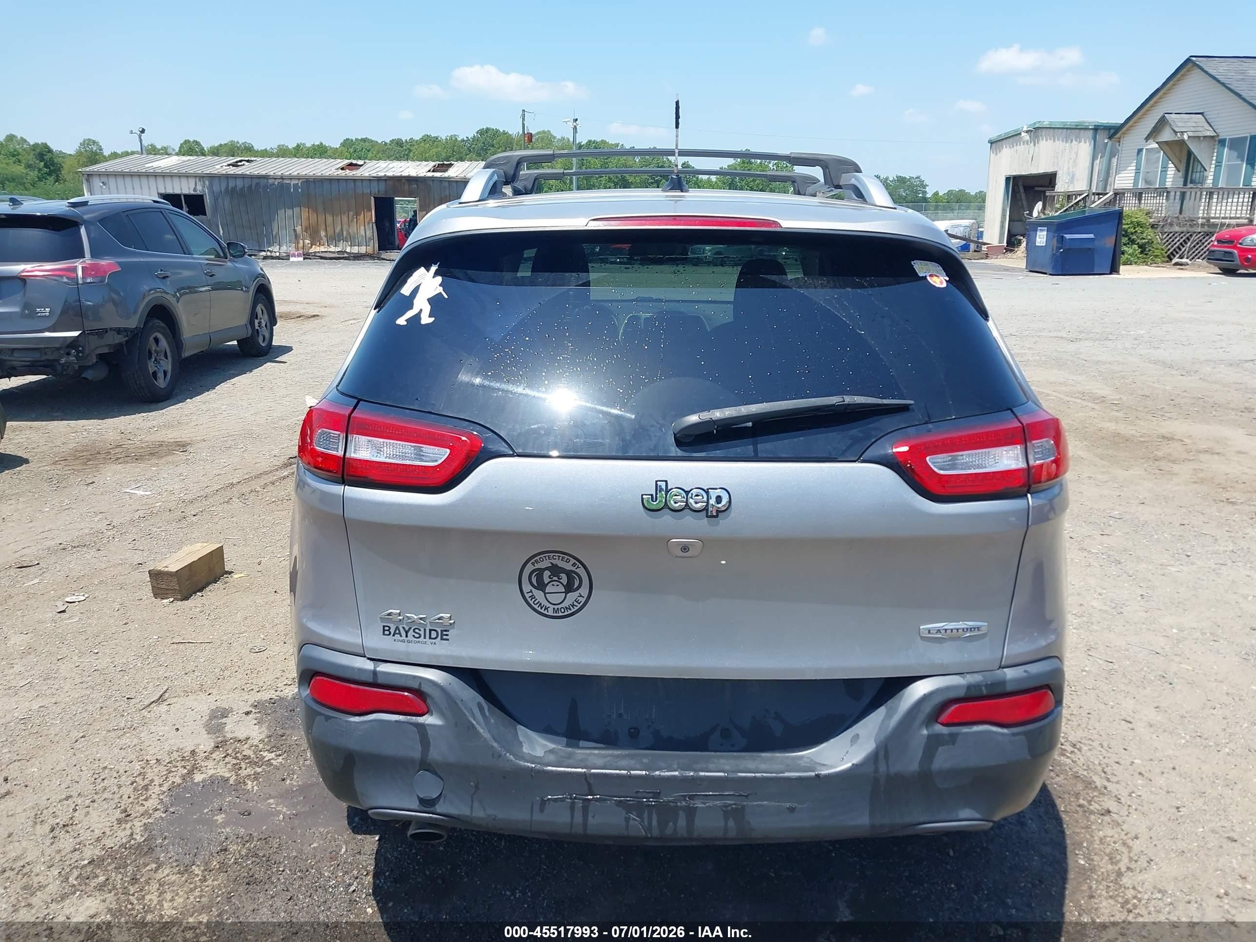 2014 Jeep Cherokee Latitude Gray vin: 1C4PJMCS2EW260615
