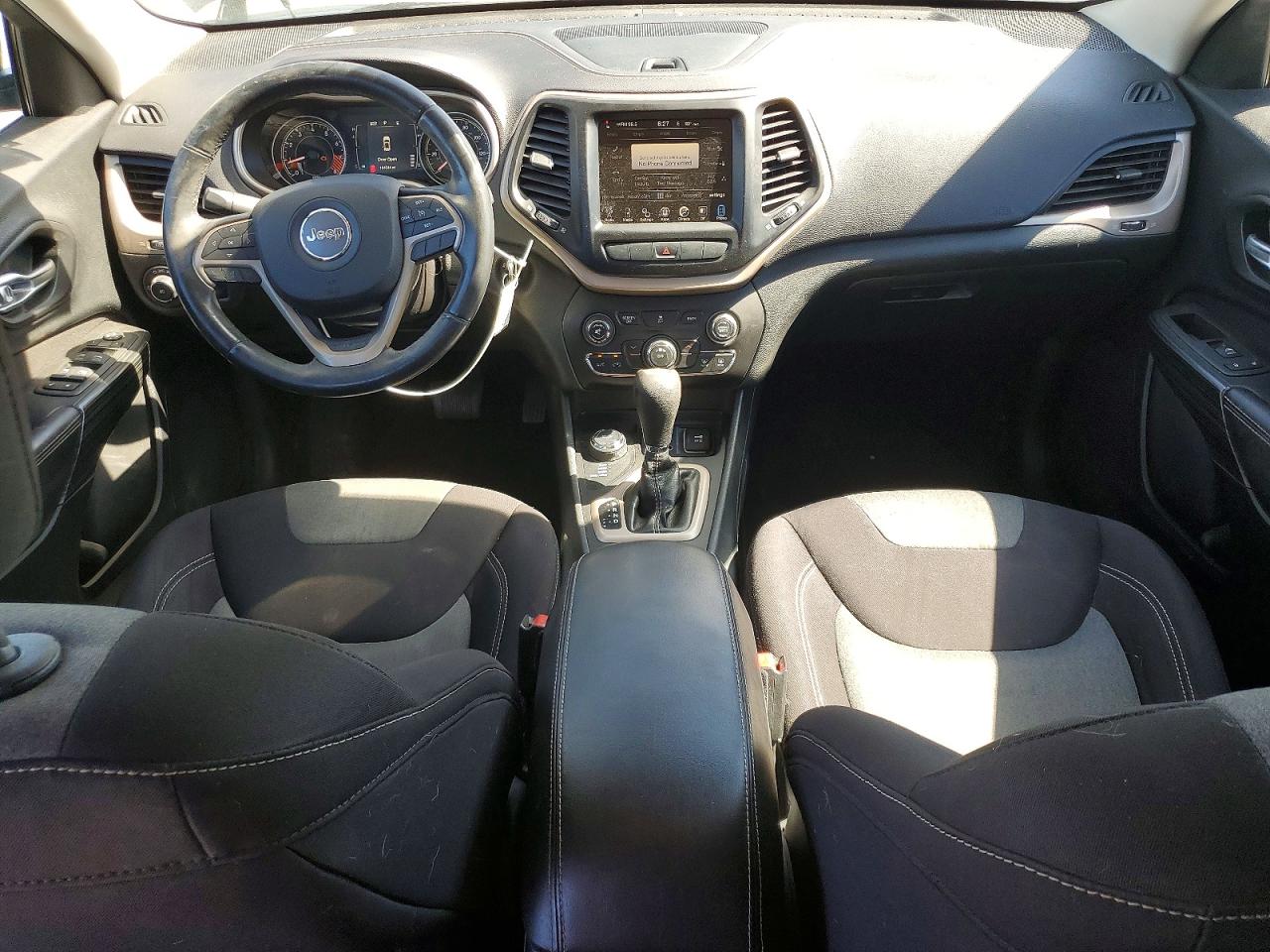 2014 Jeep Cherokee Latitude Серый vin: 1C4PJMCS2EW297017