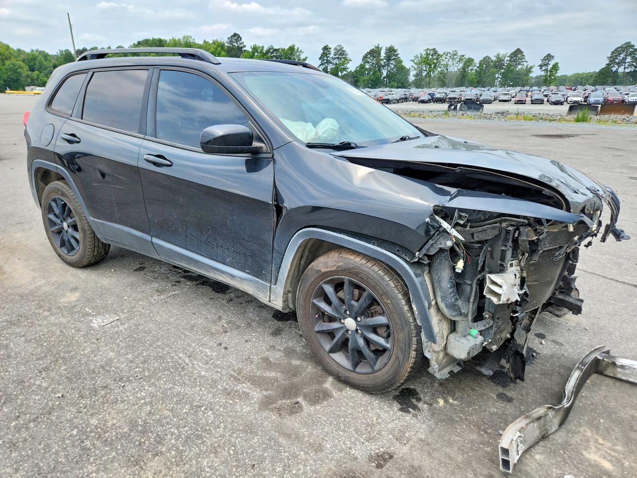 2014 Jeep Cherokee Latitude Black vin: 1C4PJMCS2EW300515