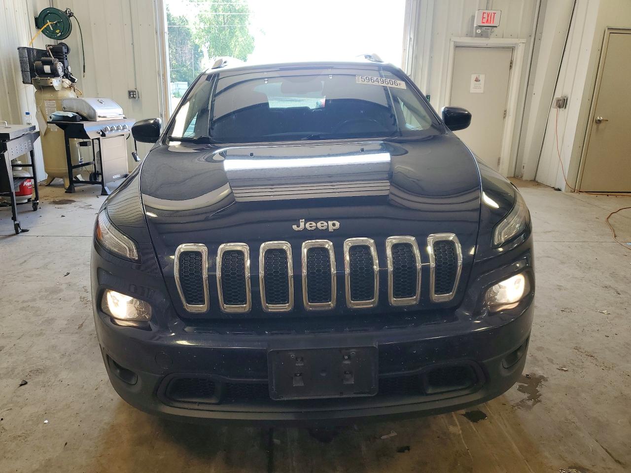 2015 Jeep Cherokee Latitude Blue vin: 1C4PJMCS2FW572290