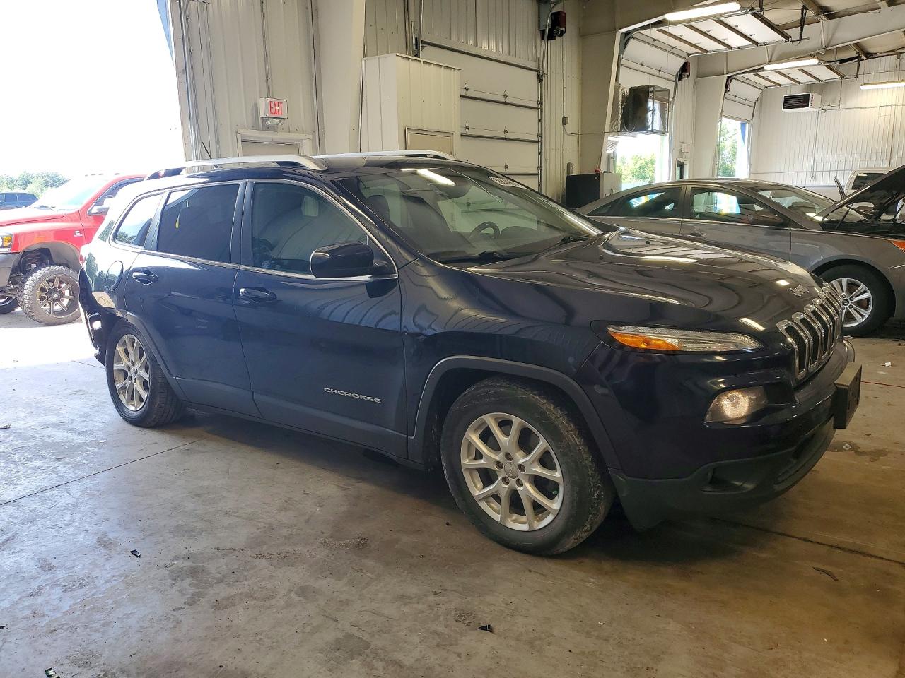 2015 Jeep Cherokee Latitude Blue vin: 1C4PJMCS2FW572290