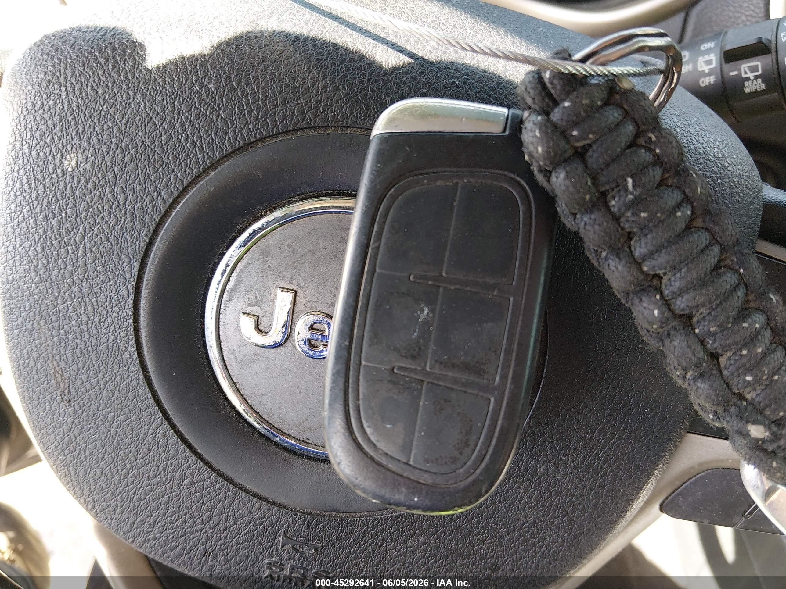 2015 Jeep Cherokee Latitude Dark Blue vin: 1C4PJMCS2FW594824