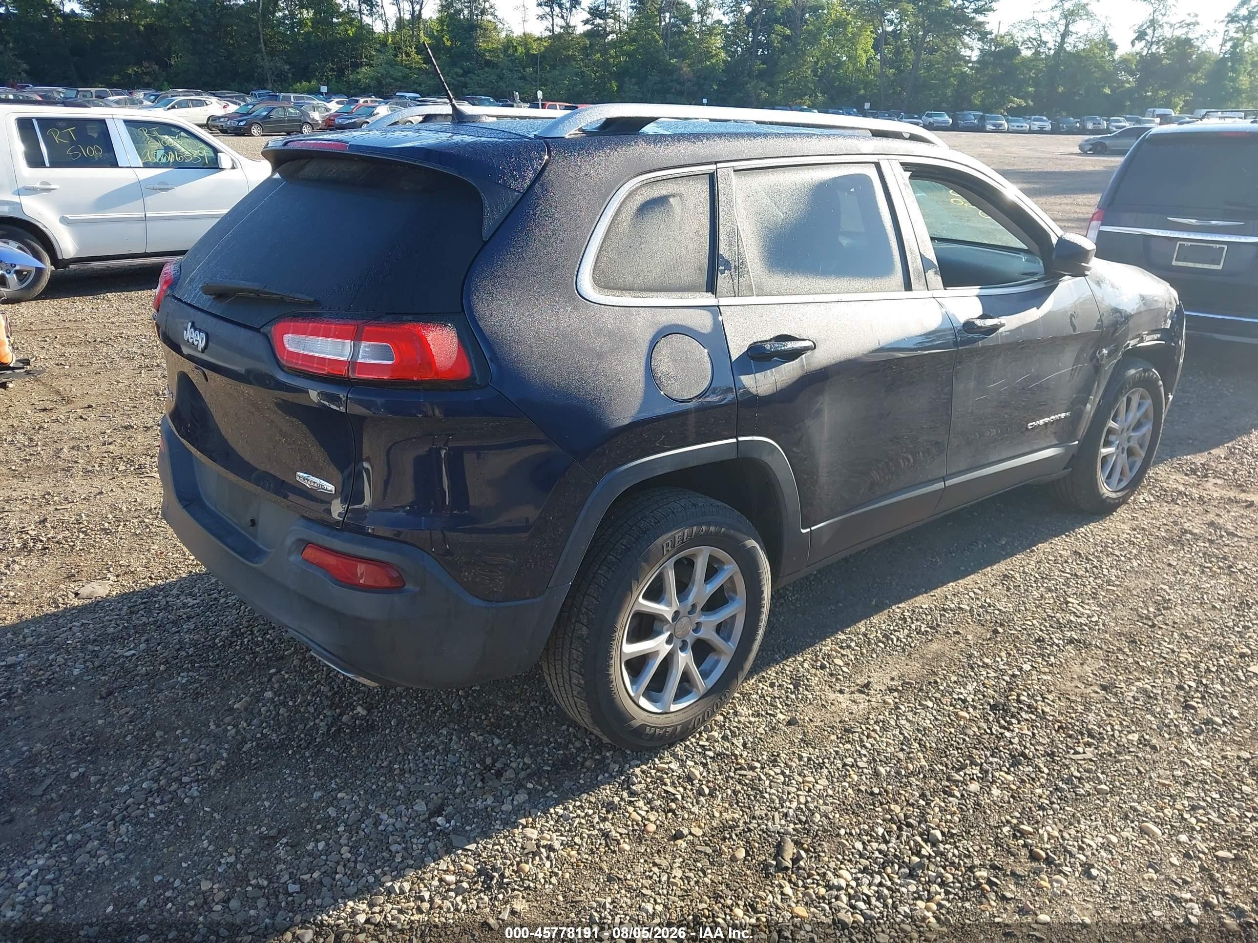 2015 Jeep Cherokee Latitude Blue vin: 1C4PJMCS2FW686399