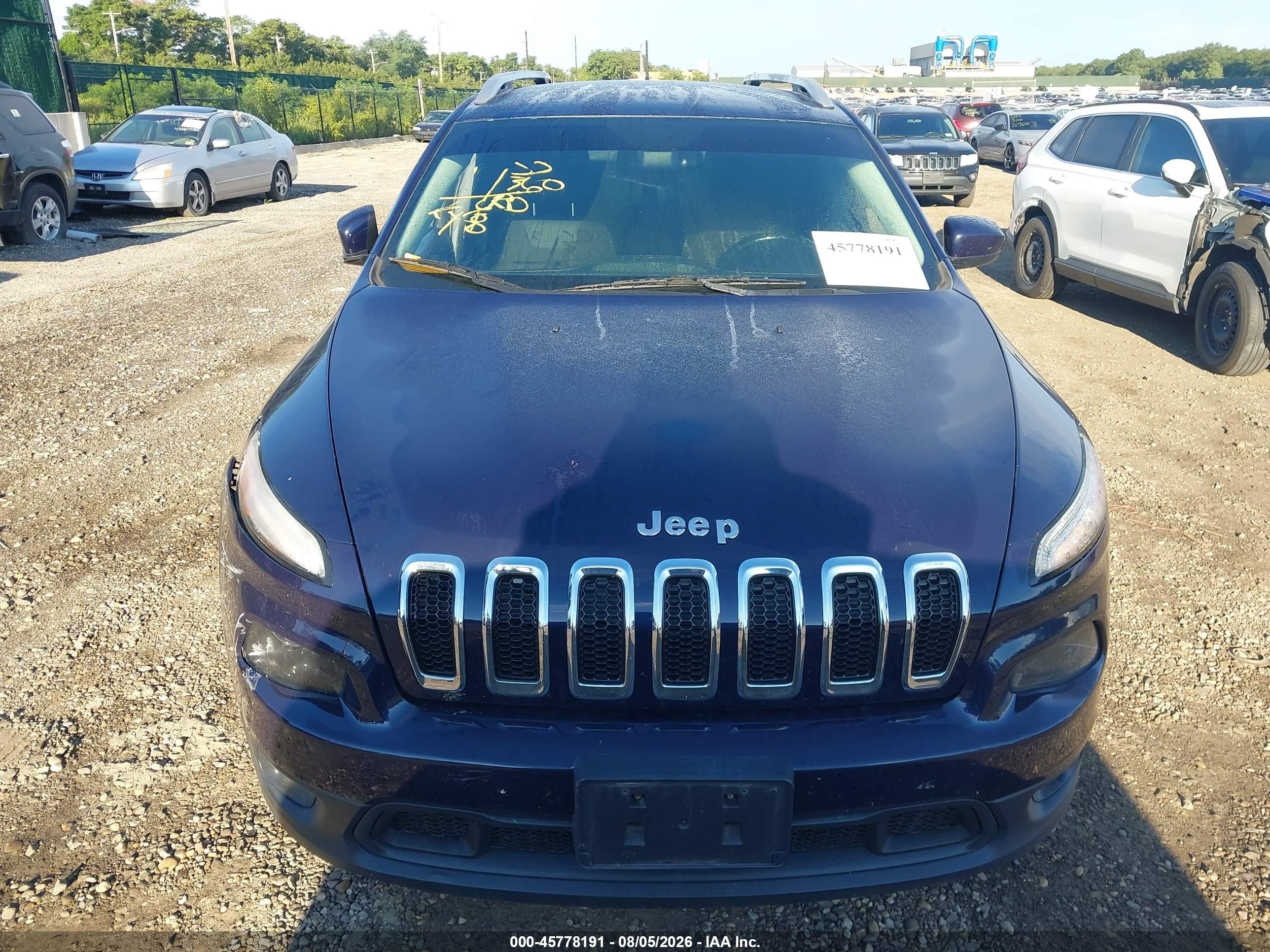 2015 Jeep Cherokee Latitude Blue vin: 1C4PJMCS2FW686399