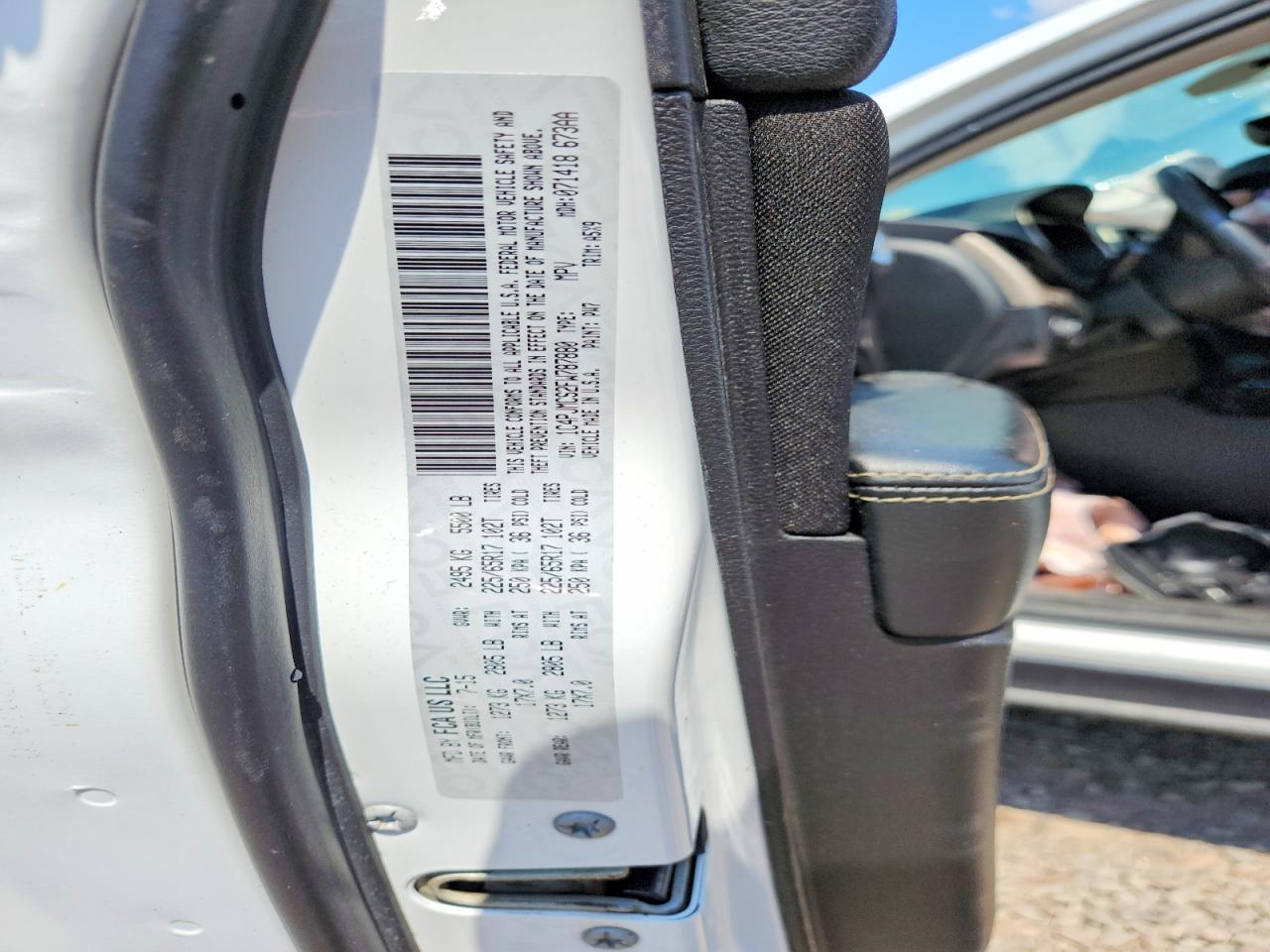 2015 Jeep Cherokee Latitude White vin: 1C4PJMCS2FW787880