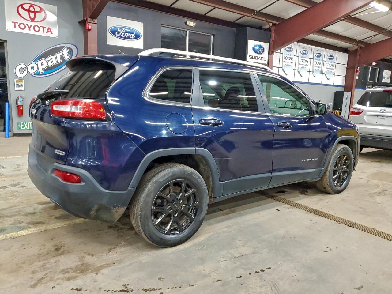 2014 Jeep Cherokee Latitude Blue vin: 1C4PJMCS3EW124655