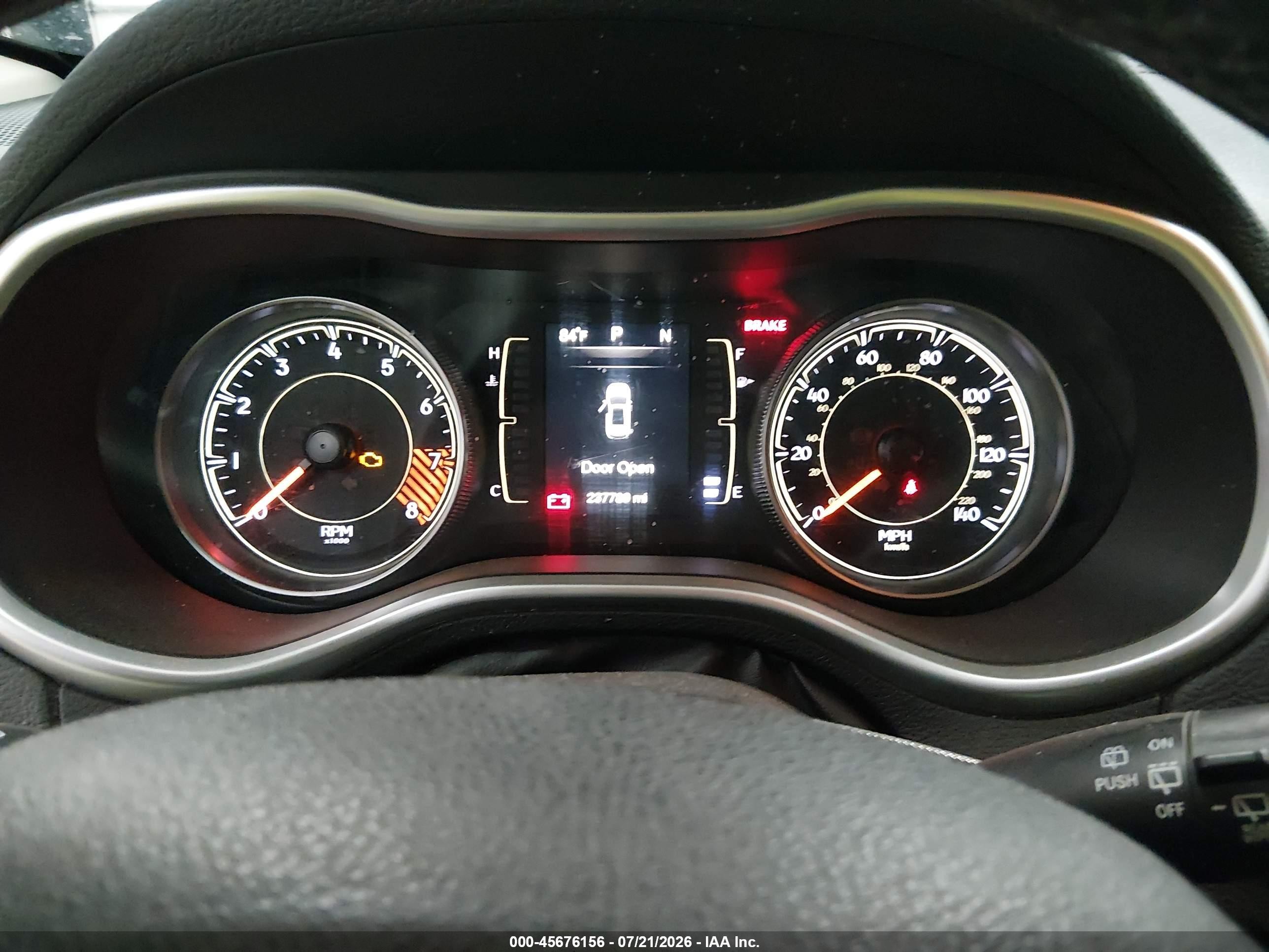 2014 Jeep Cherokee Latitude White vin: 1C4PJMCS3EW128706