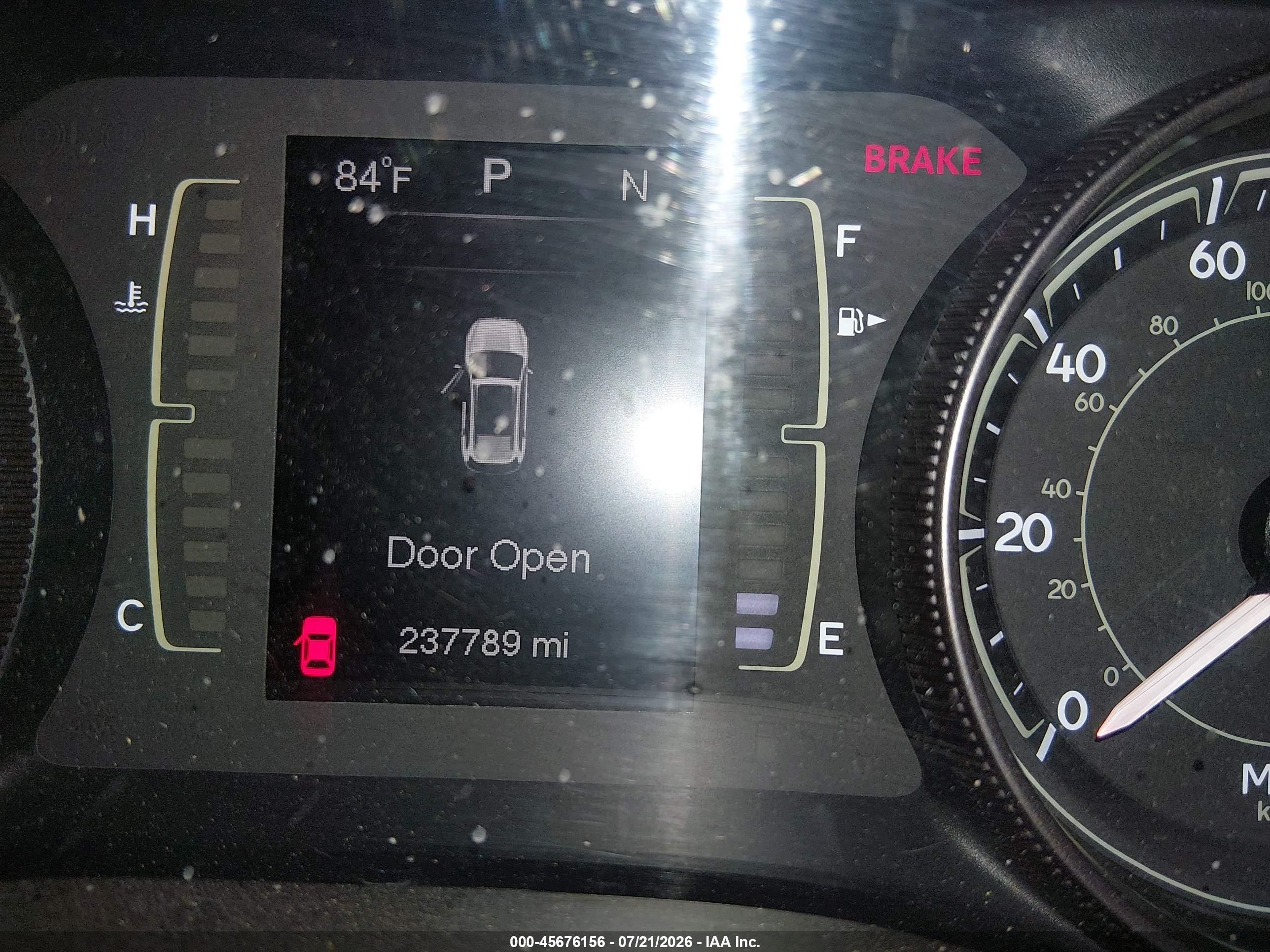 2014 Jeep Cherokee Latitude White vin: 1C4PJMCS3EW128706