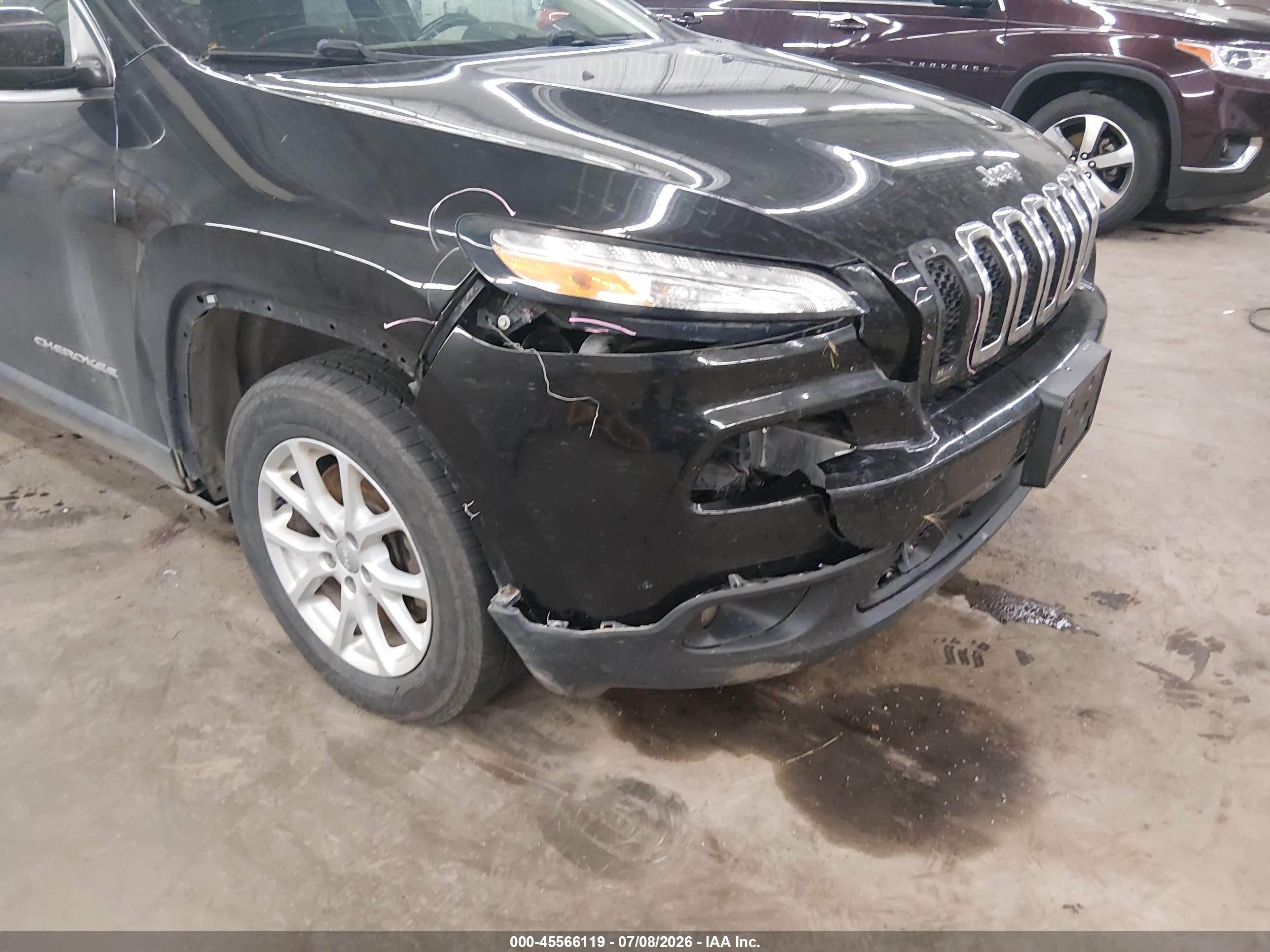 2014 Jeep Cherokee Latitude Black vin: 1C4PJMCS3EW225128