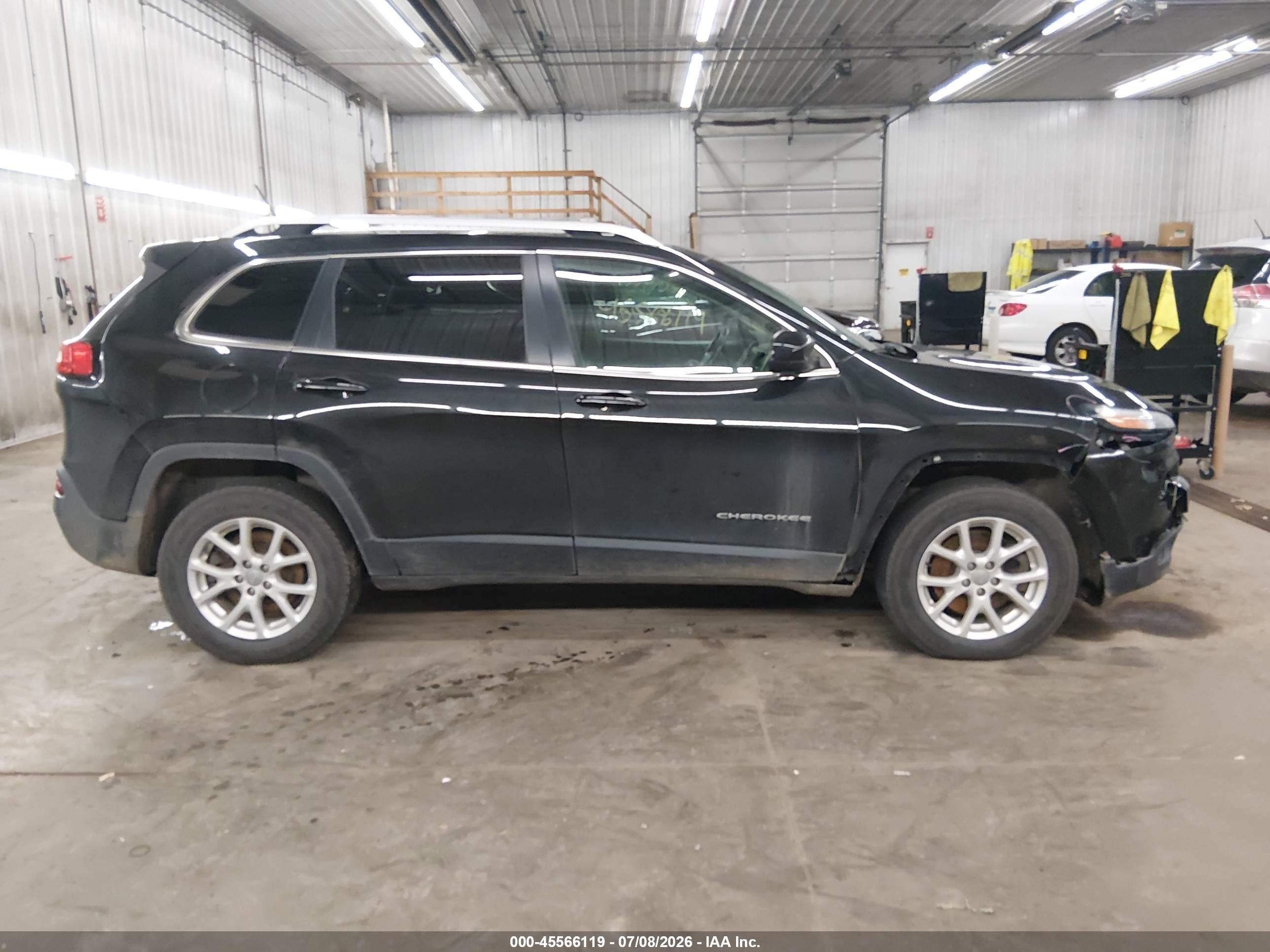 2014 Jeep Cherokee Latitude Black vin: 1C4PJMCS3EW225128