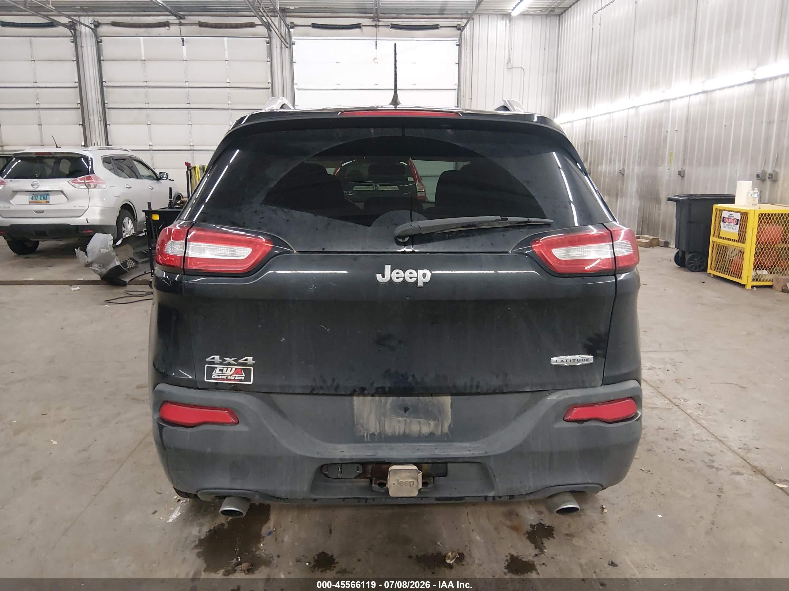 2014 Jeep Cherokee Latitude Black vin: 1C4PJMCS3EW225128