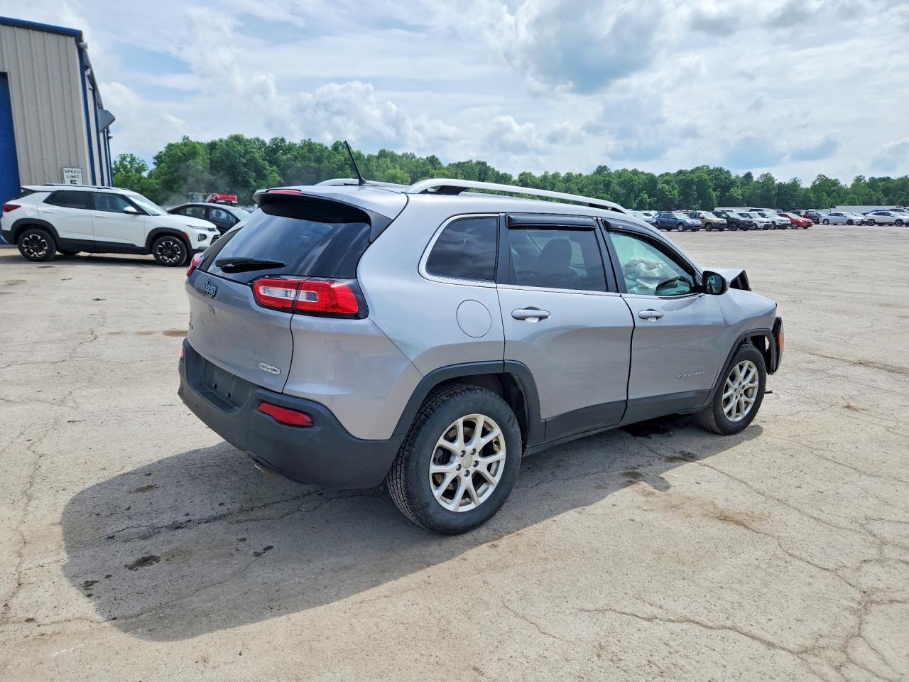 2014 Jeep Cherokee Latitude Серебряный vin: 1C4PJMCS3EW265290
