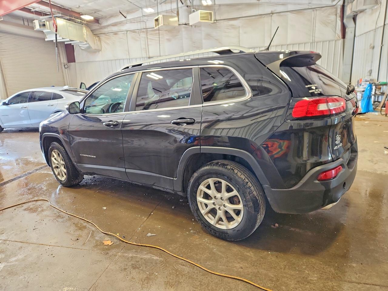 2015 Jeep Cherokee Latitude Black vin: 1C4PJMCS3FW529884
