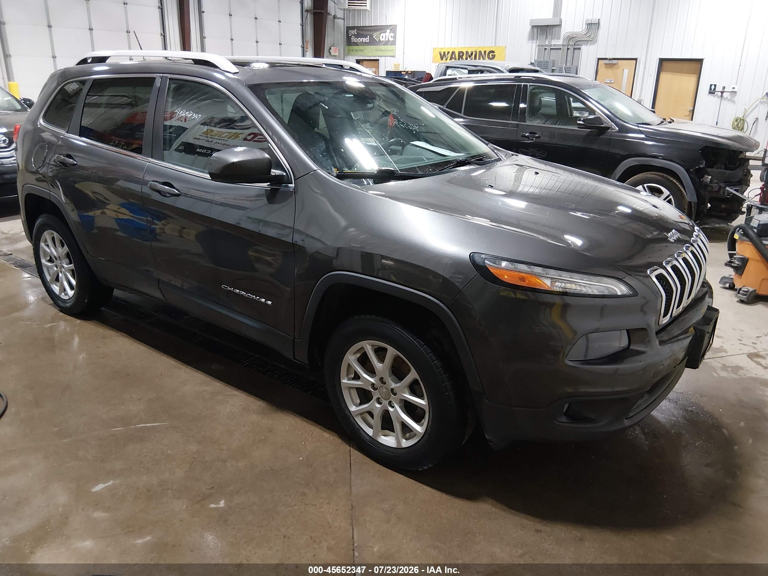 2015 Jeep Cherokee Latitude Black vin: 1C4PJMCS3FW530145