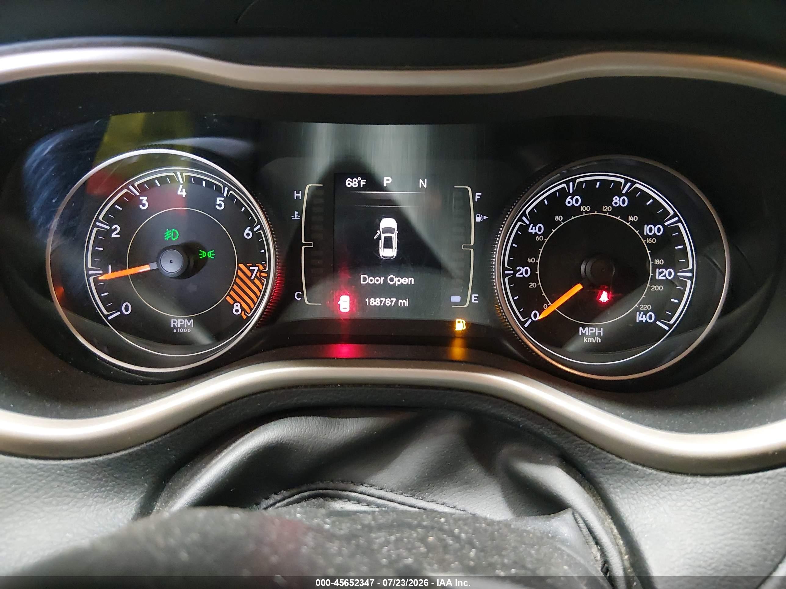 2015 Jeep Cherokee Latitude Black vin: 1C4PJMCS3FW530145