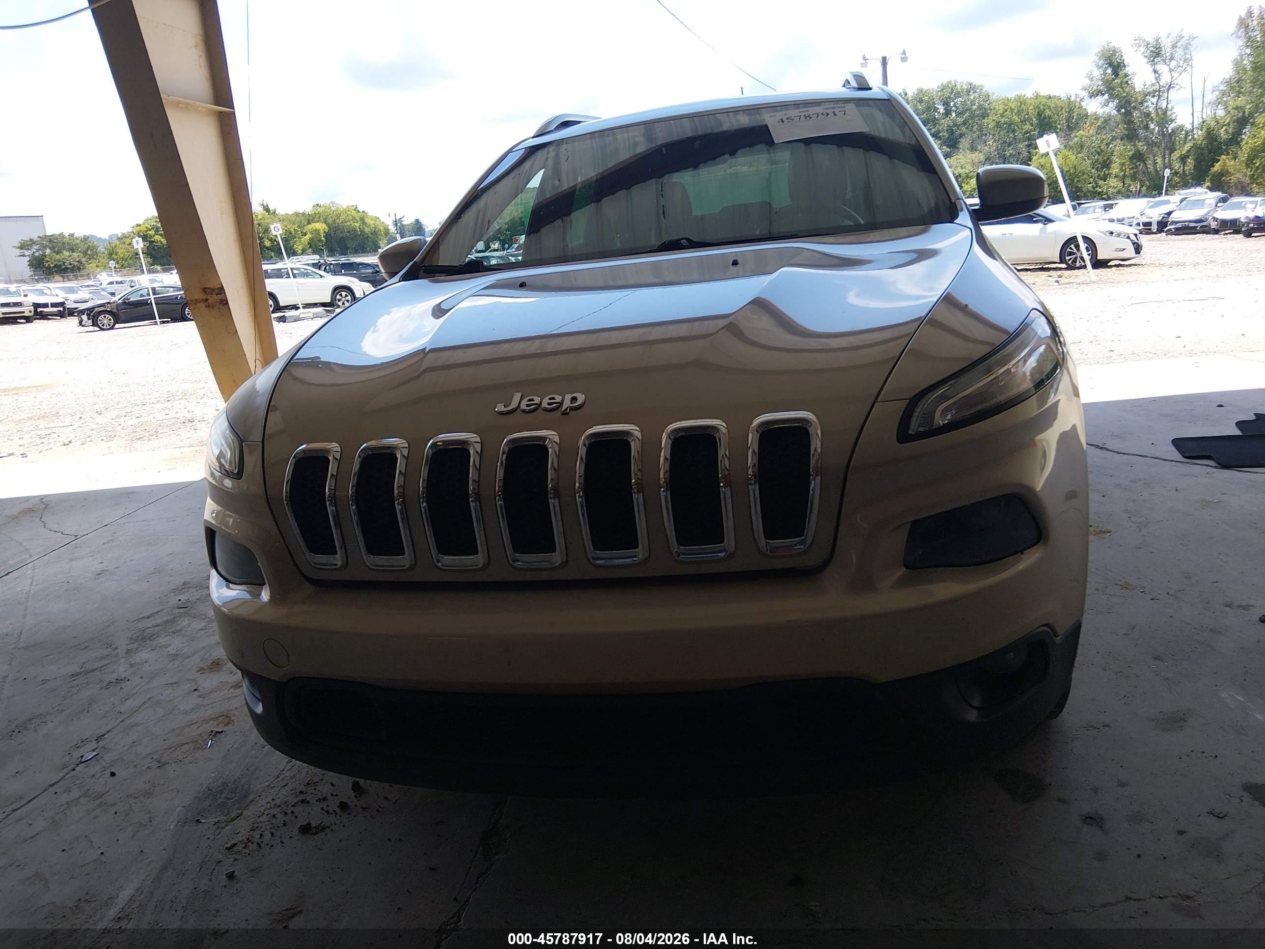 2015 Jeep Cherokee Latitude Gold vin: 1C4PJMCS3FW544823
