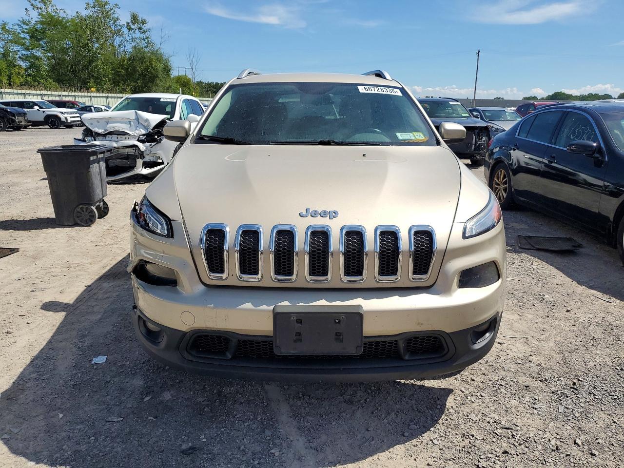 2015 Jeep Cherokee Latitude Tan vin: 1C4PJMCS3FW546636