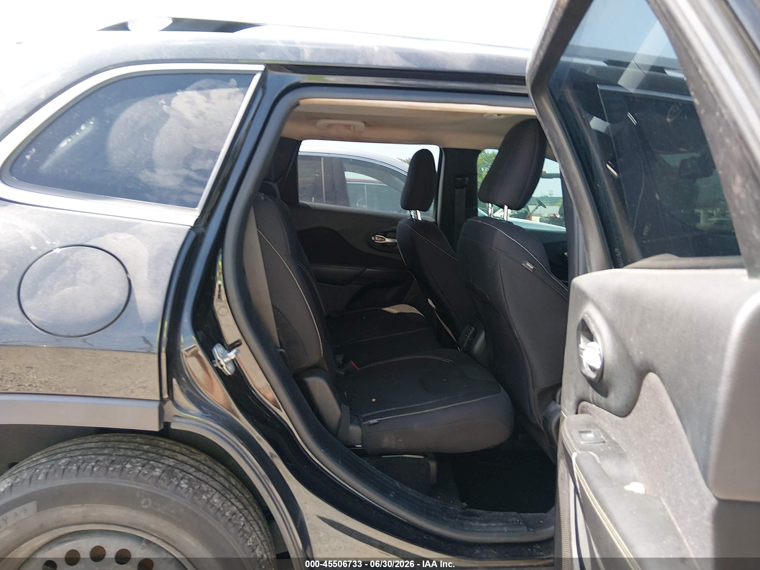 2015 Jeep Cherokee North Black vin: 1C4PJMCS3FW568281