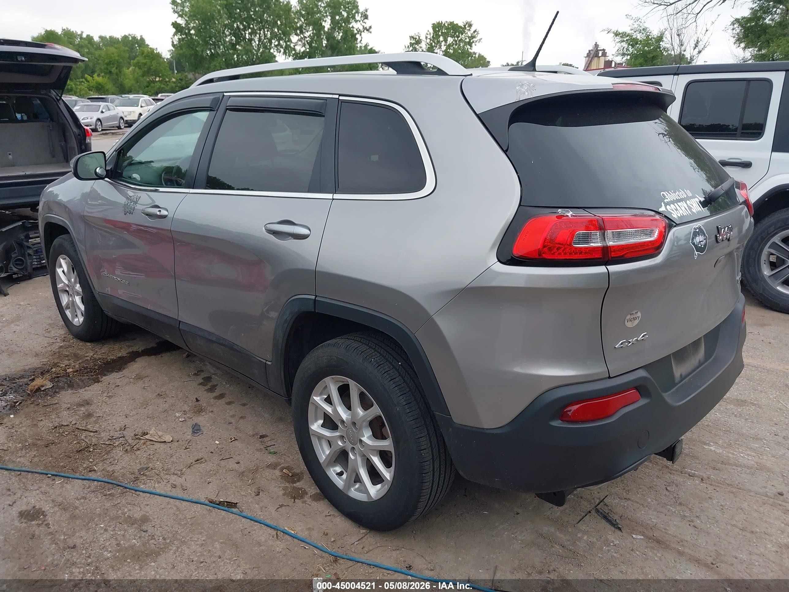 2015 Jeep Cherokee Latitude Gray vin: 1C4PJMCS3FW619391