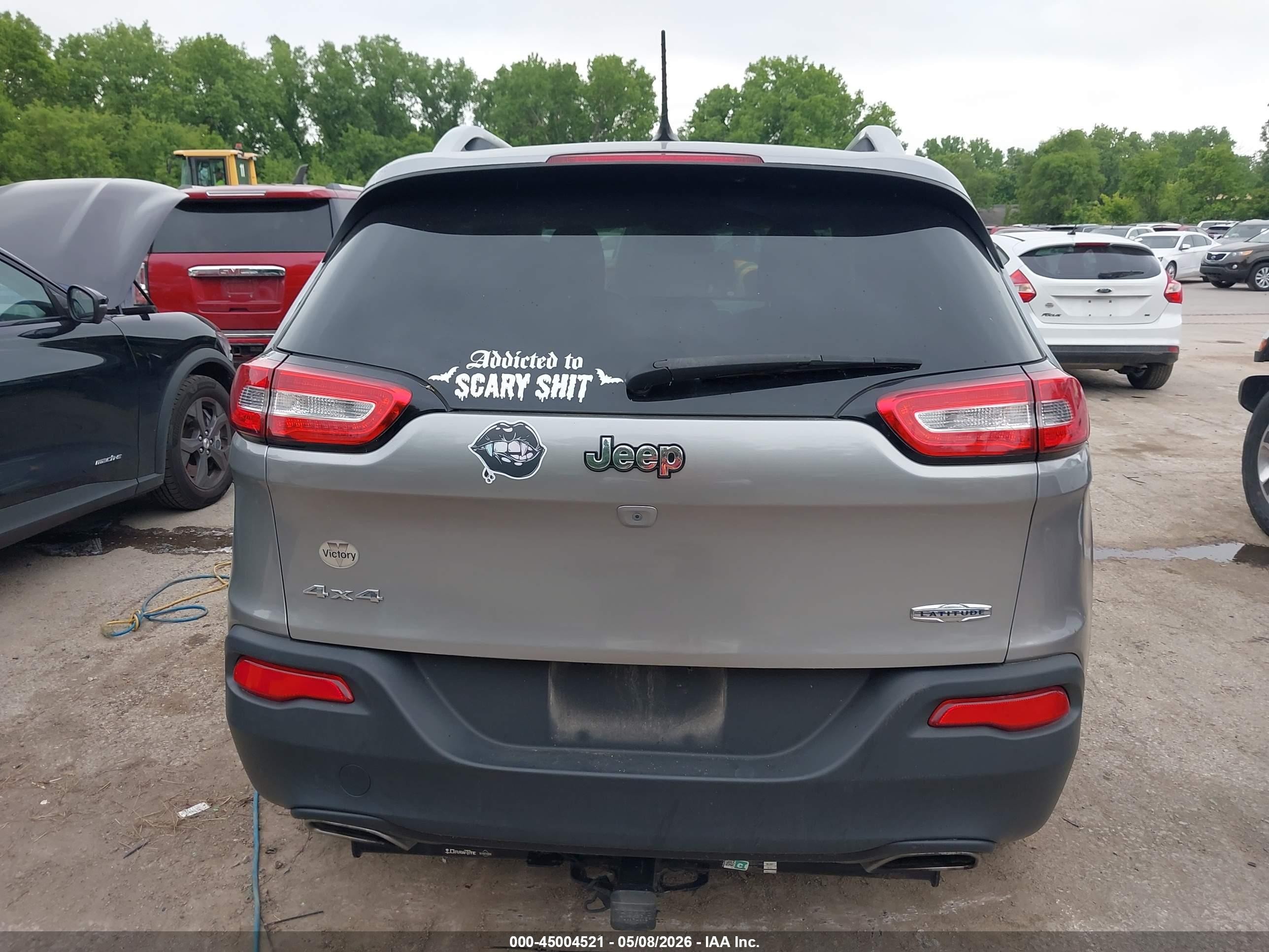 2015 Jeep Cherokee Latitude Gray vin: 1C4PJMCS3FW619391