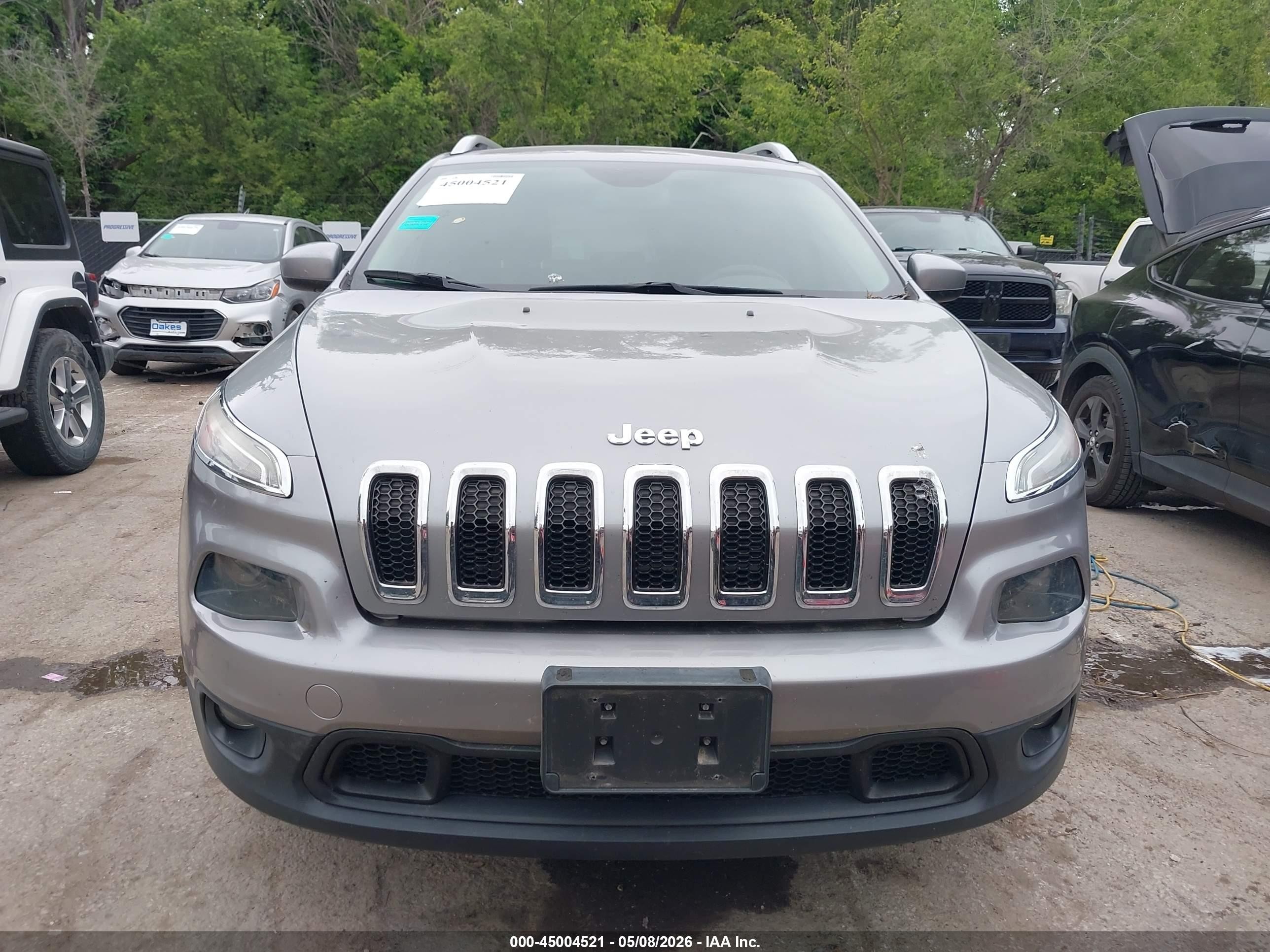 2015 Jeep Cherokee Latitude Gray vin: 1C4PJMCS3FW619391