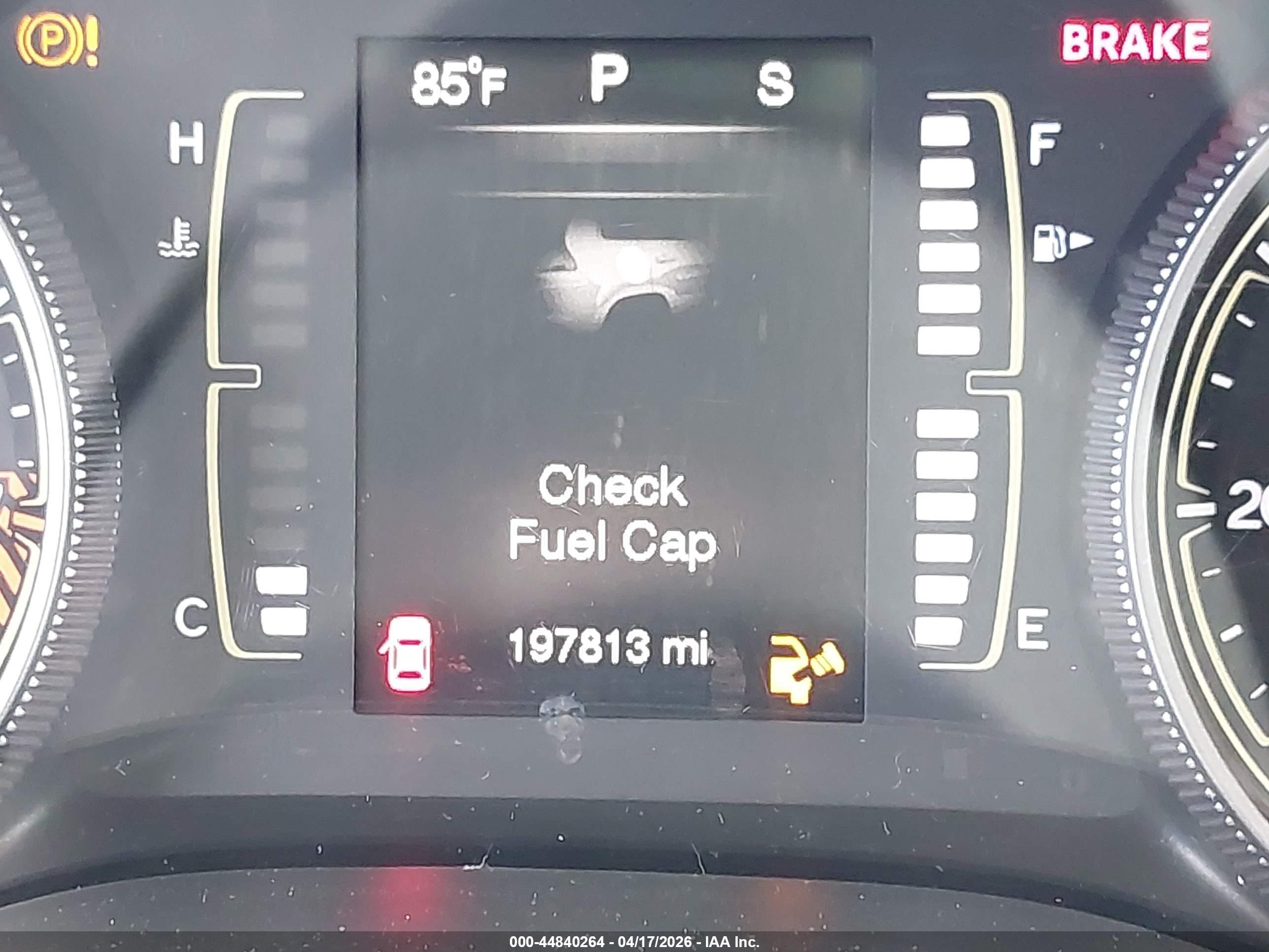 2015 Jeep Cherokee Latitude White vin: 1C4PJMCS3FW624378