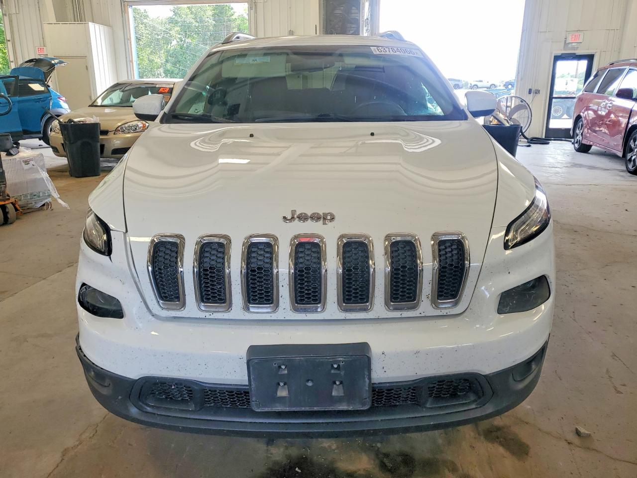 2015 Jeep Cherokee Latitude Белый vin: 1C4PJMCS3FW635686
