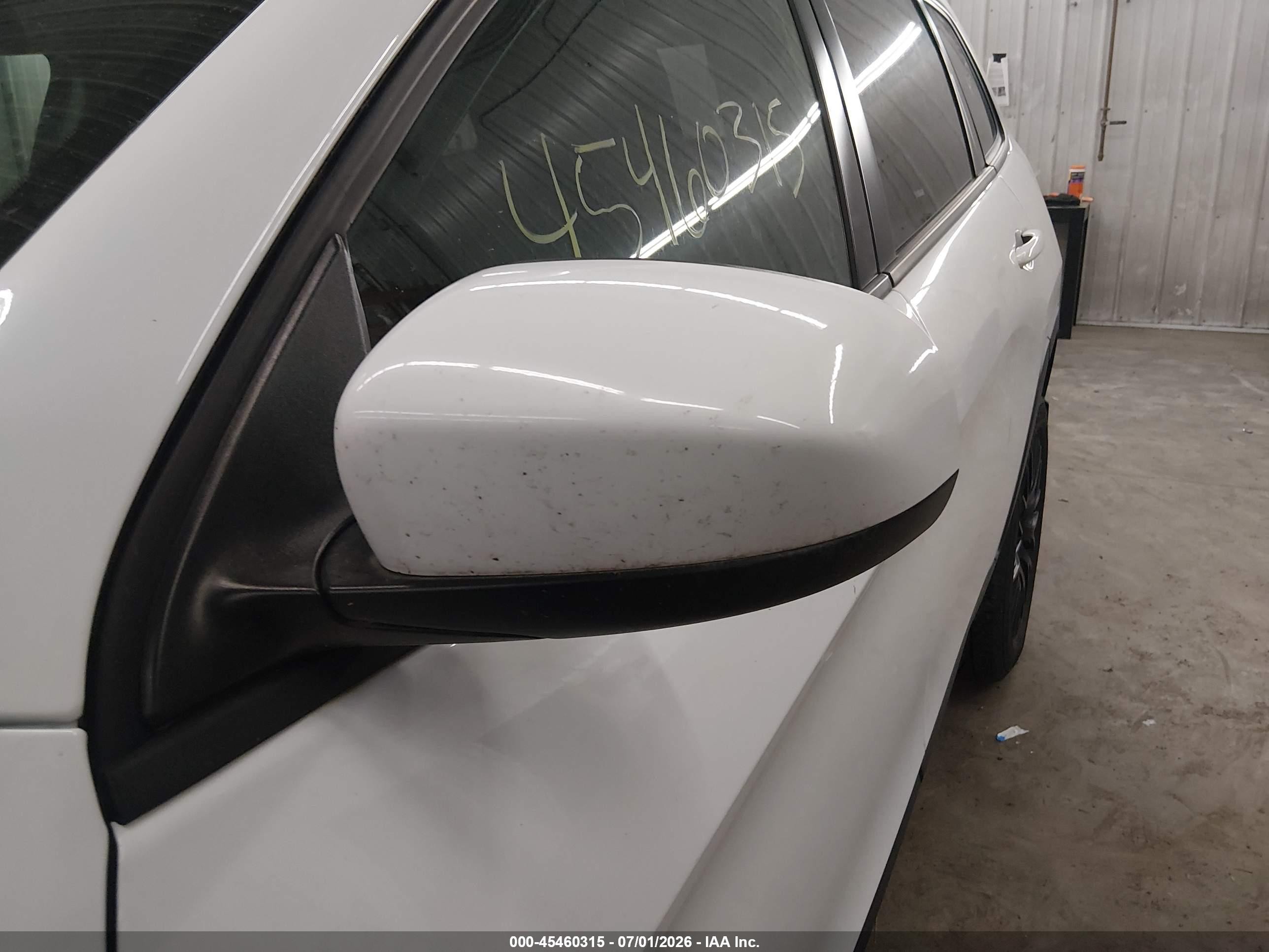 2015 Jeep Cherokee Latitude Altitude White vin: 1C4PJMCS3FW756119