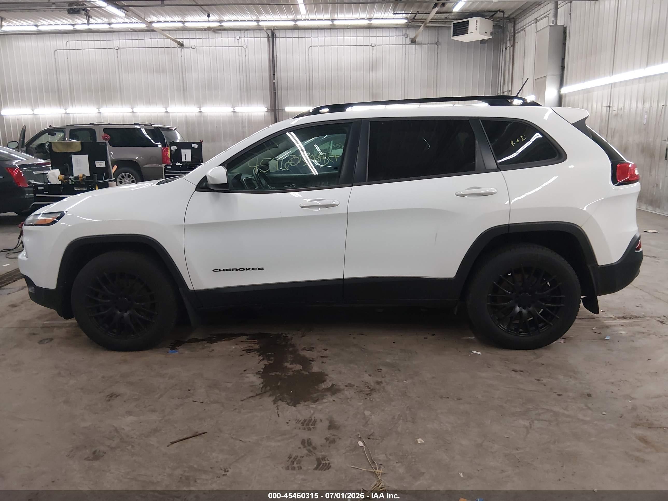 2015 Jeep Cherokee Latitude Altitude White vin: 1C4PJMCS3FW756119