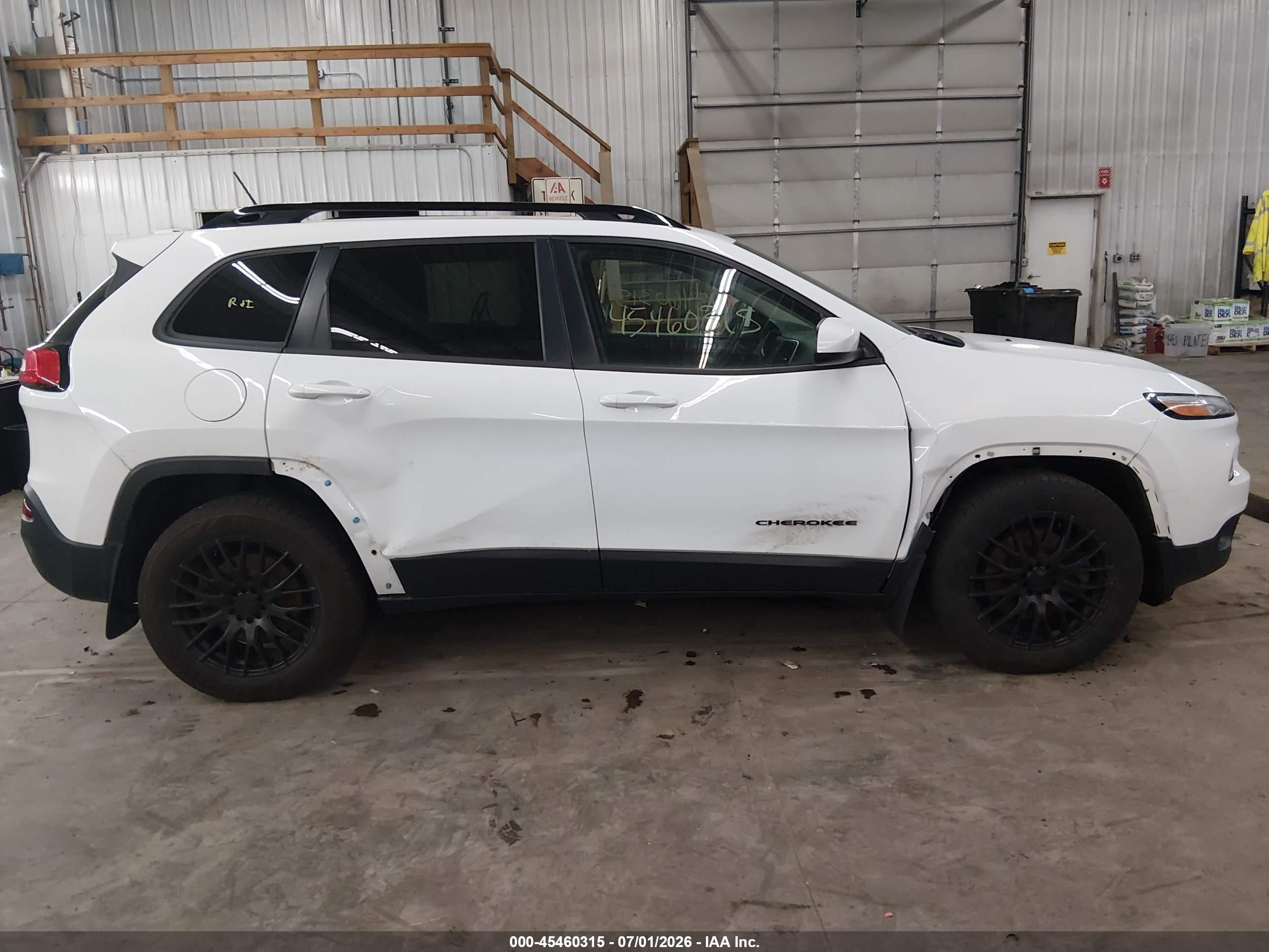 2015 Jeep Cherokee Latitude Altitude White vin: 1C4PJMCS3FW756119