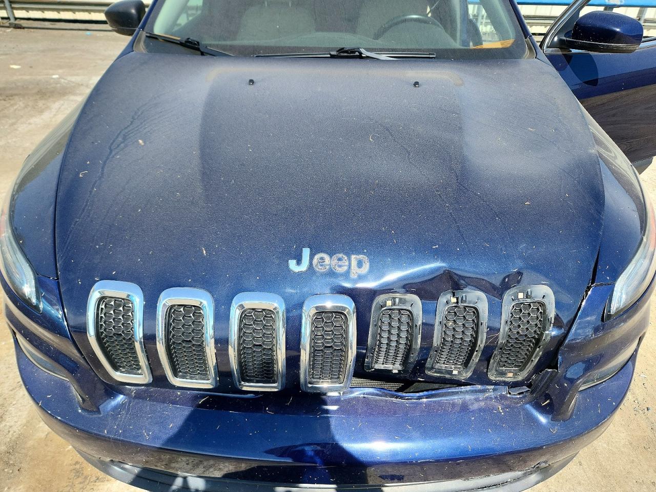 2016 Jeep Cherokee Latitude Blue vin: 1C4PJMCS3GW271092