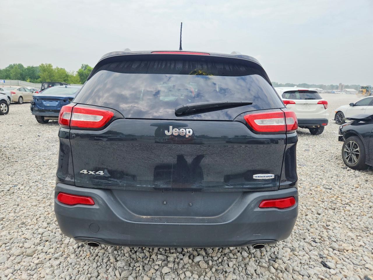 2014 Jeep Cherokee Latitude Black vin: 1C4PJMCS4EW146566