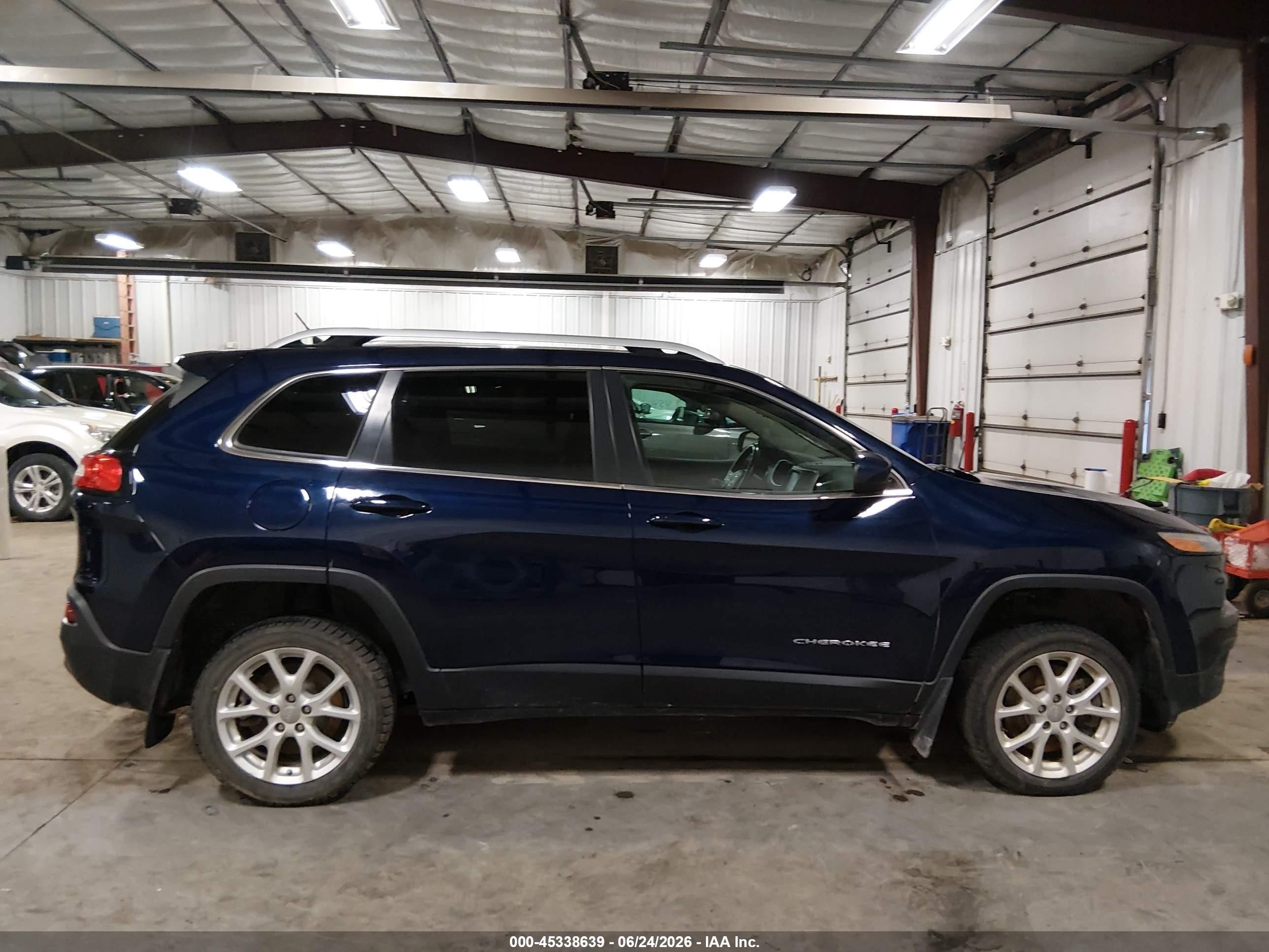 2014 Jeep Cherokee Latitude Blue vin: 1C4PJMCS4EW146986