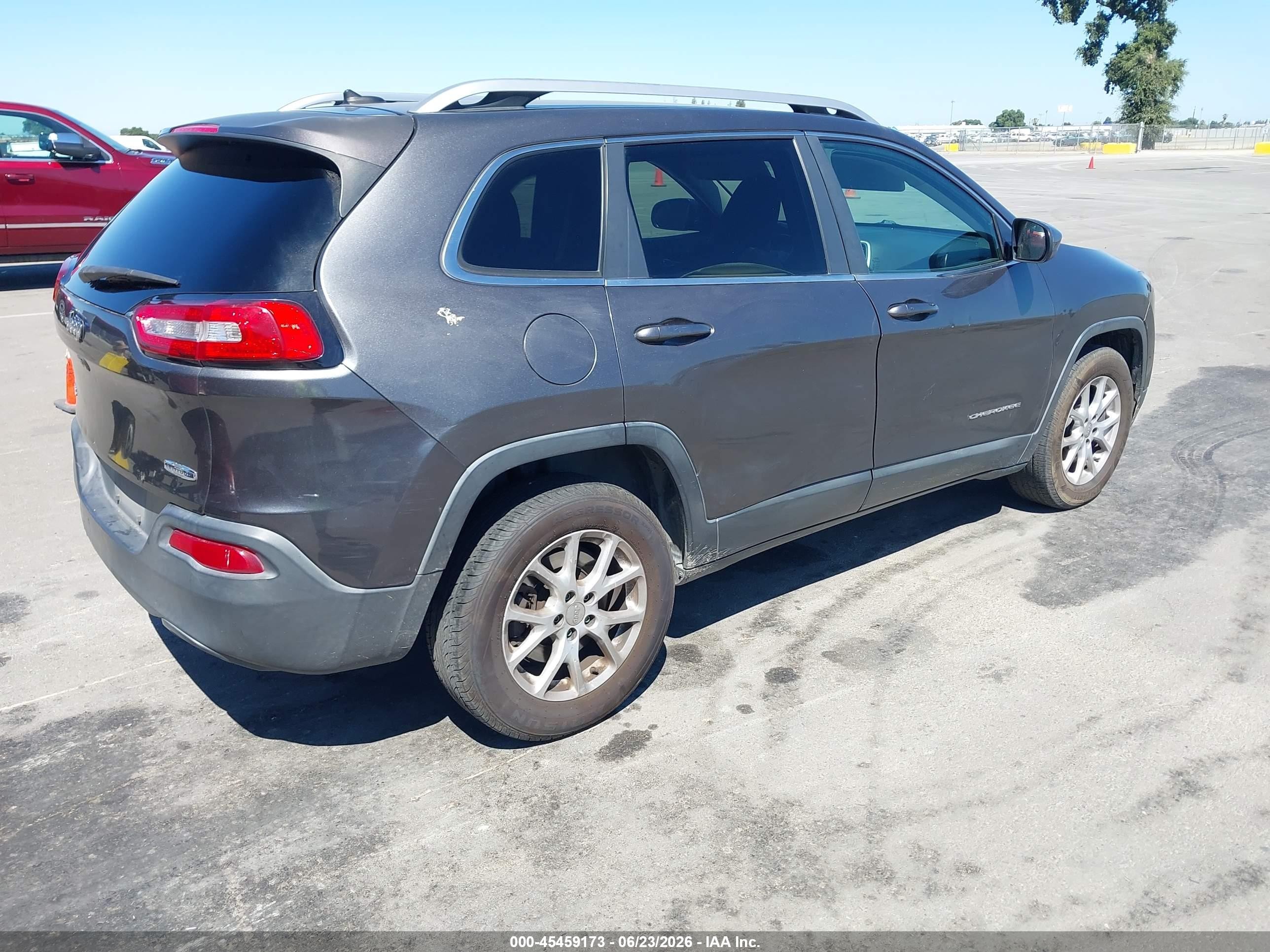 2014 Jeep Cherokee Latitude Gray vin: 1C4PJMCS4EW149659