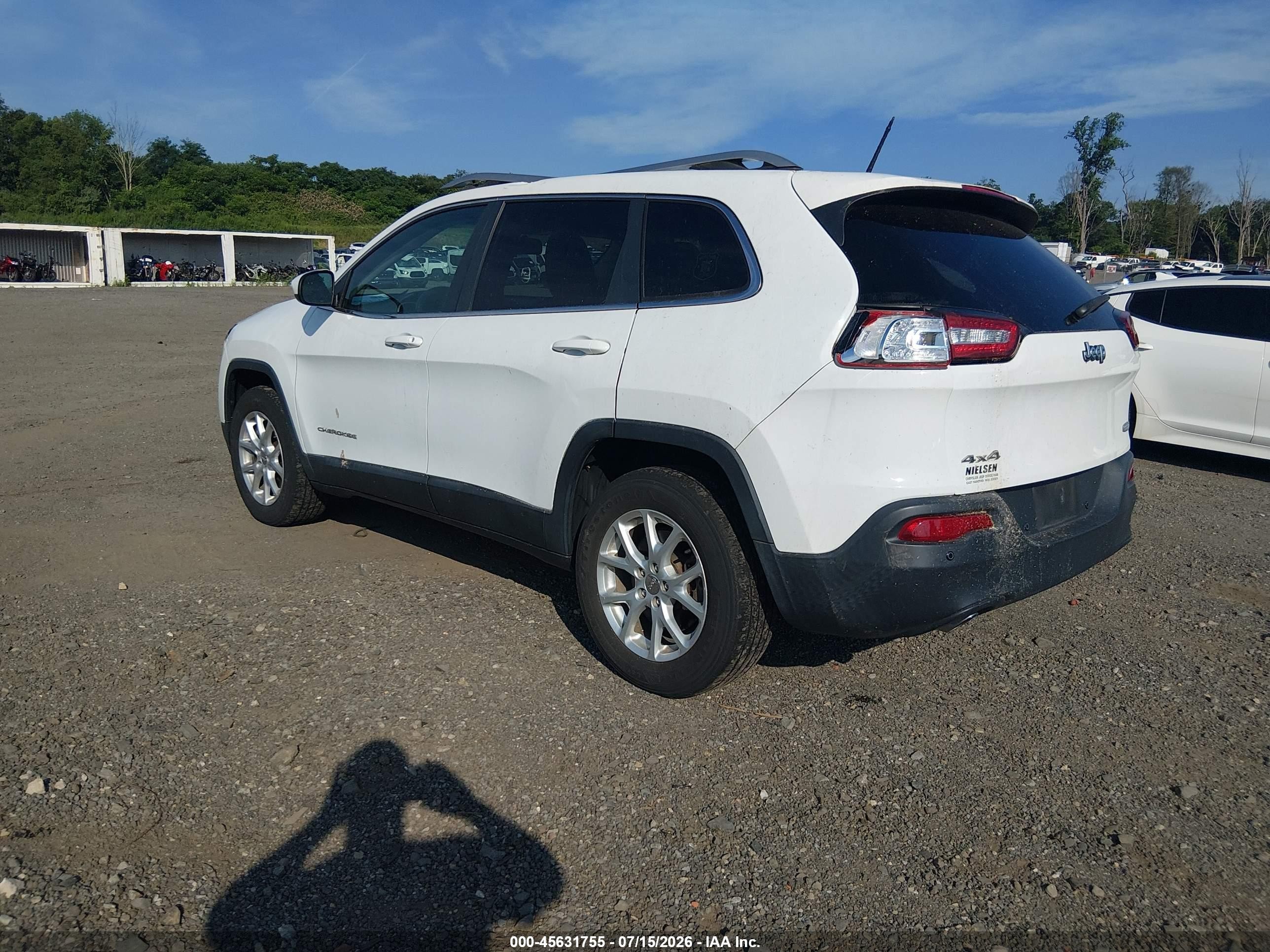 2014 Jeep Cherokee Latitude White vin: 1C4PJMCS4EW180880